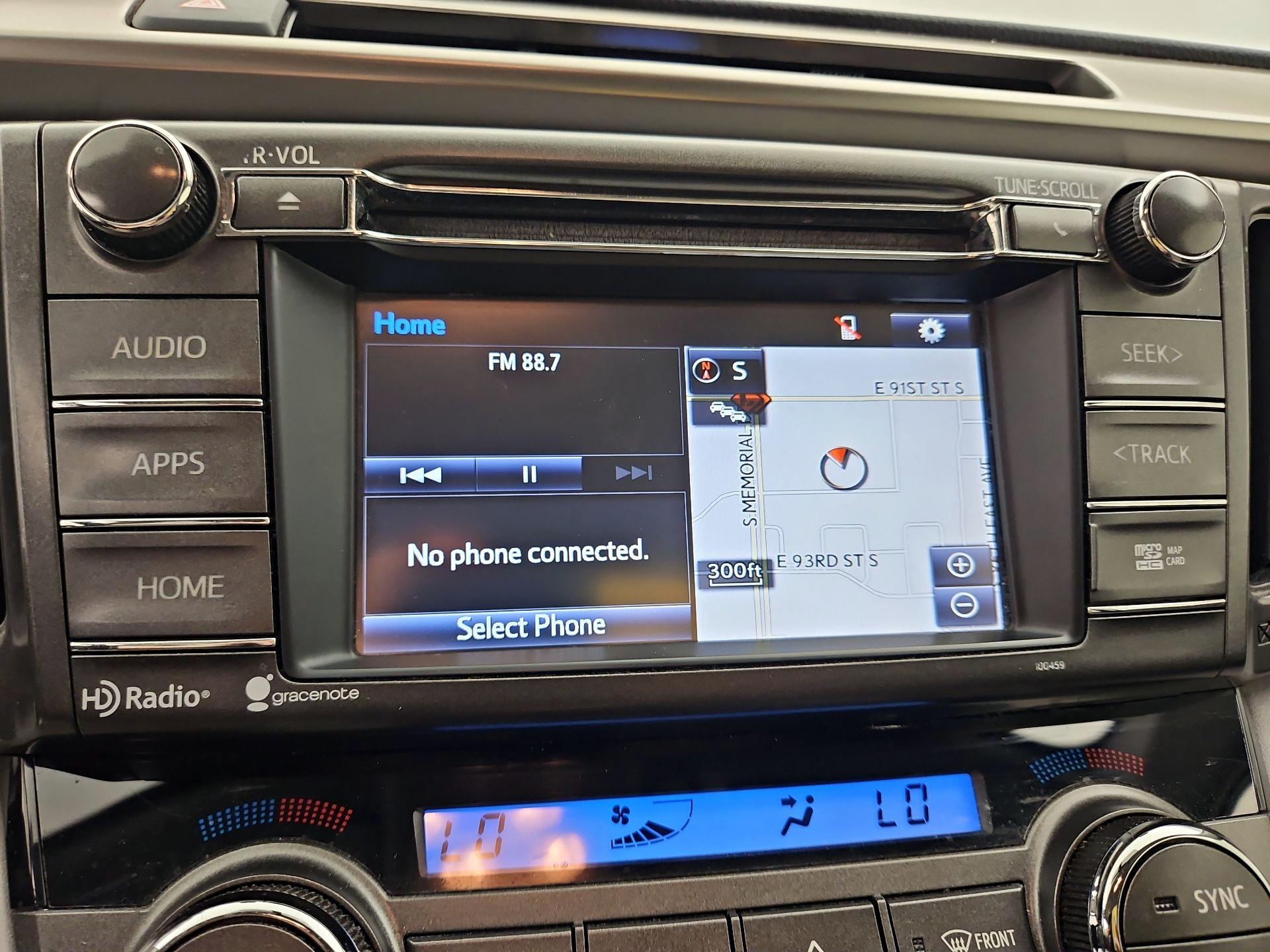 Thumbnail: 2015 Toyota RAV4 - 14