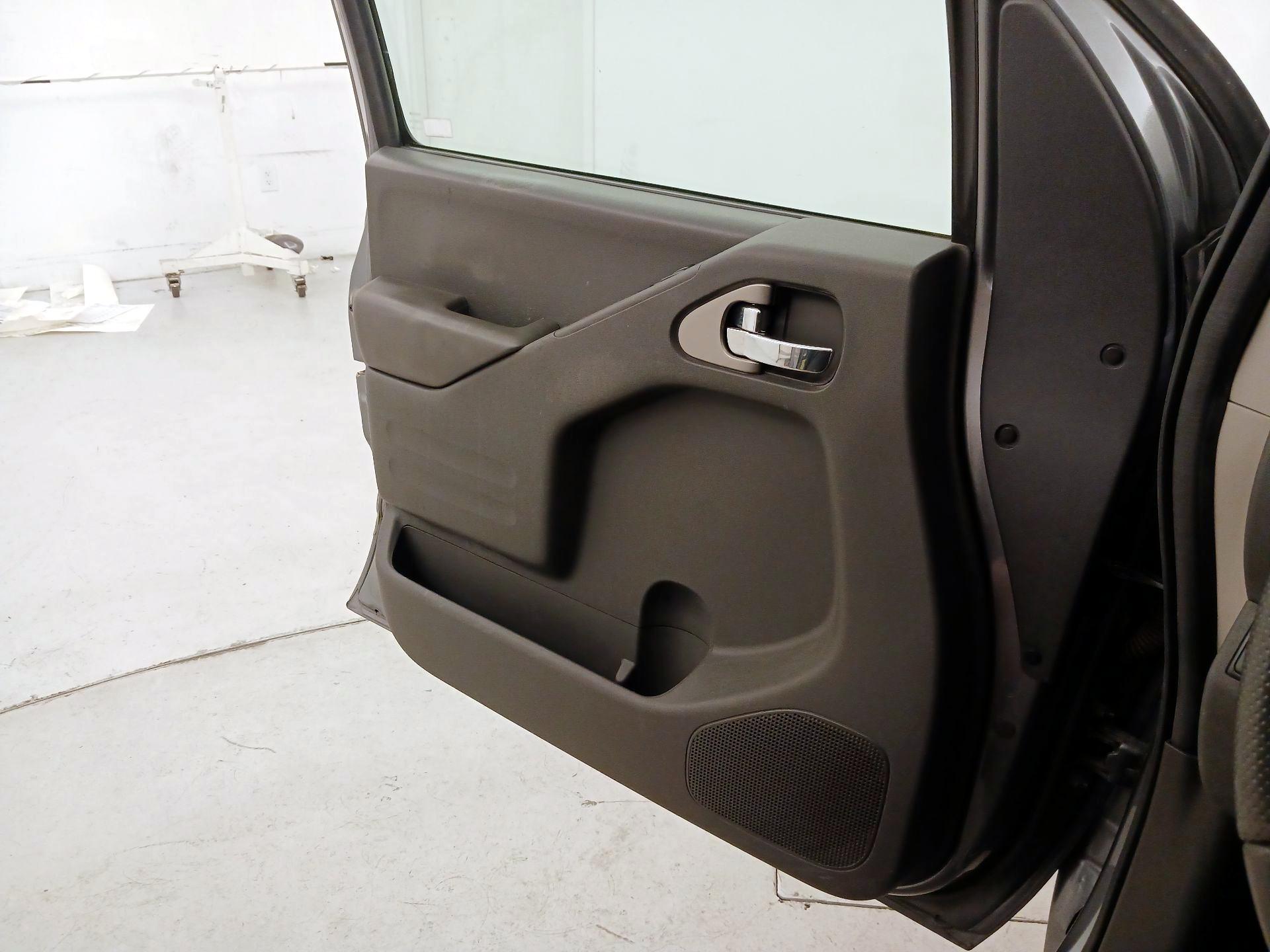 Thumbnail: 2017 Nissan Frontier - 12