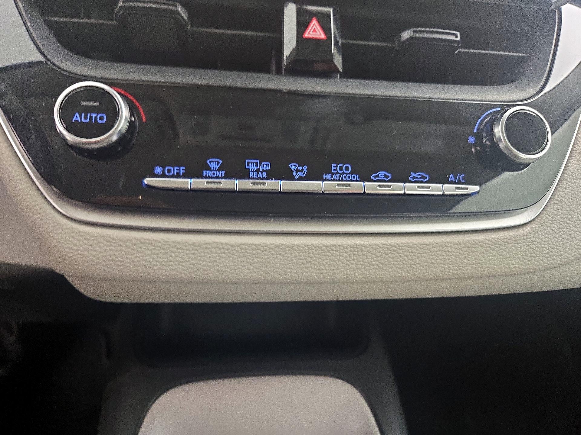 Thumbnail: 2021 Toyota Corolla - 16
