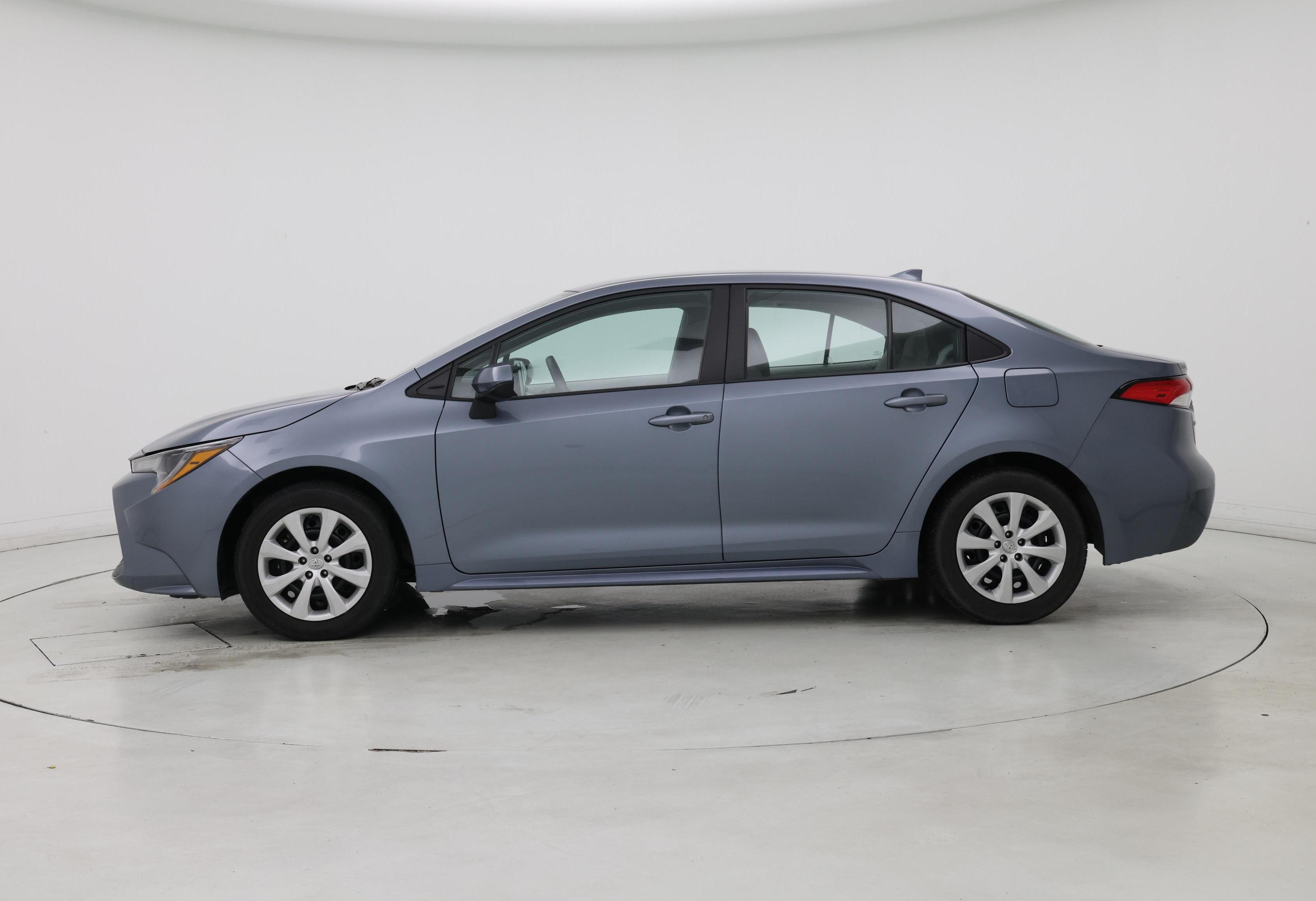 Thumbnail: 2021 Toyota Corolla - 3