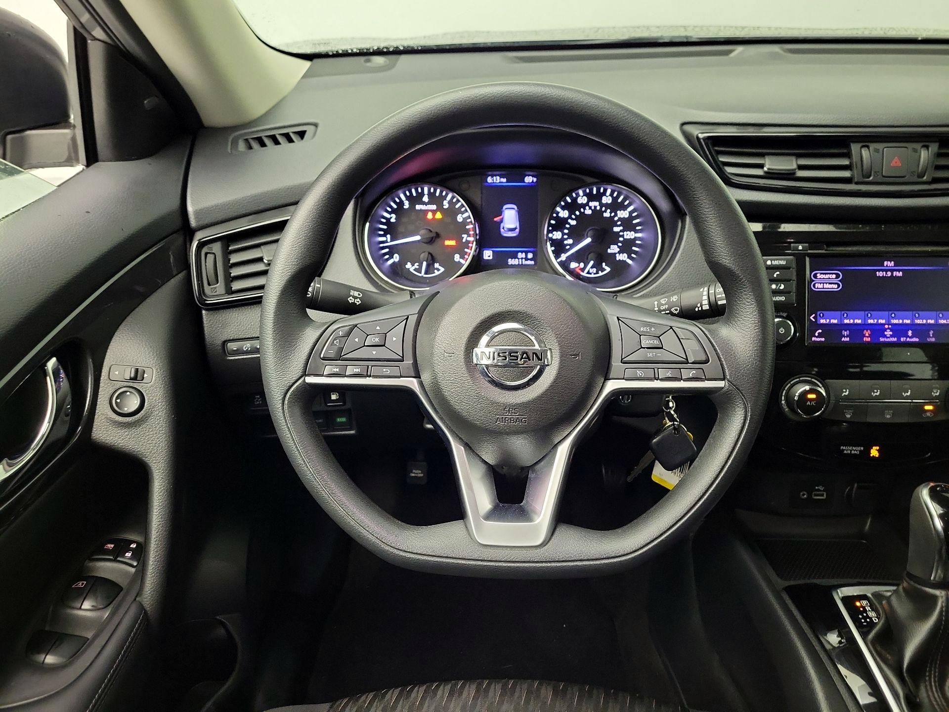 Thumbnail: 2018 Nissan Rogue - 10