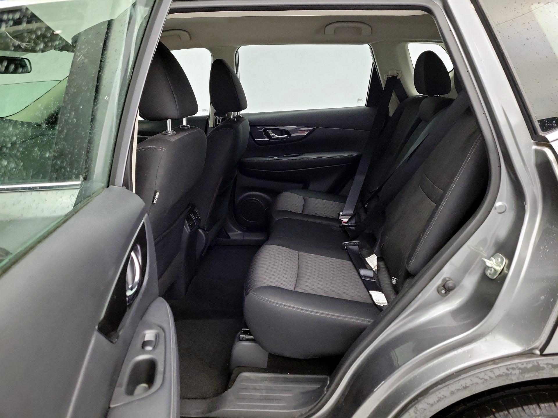 Thumbnail: 2018 Nissan Rogue - 19