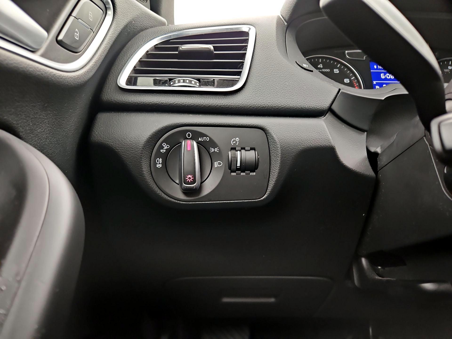 Thumbnail: 2018 Audi Q3 - 13