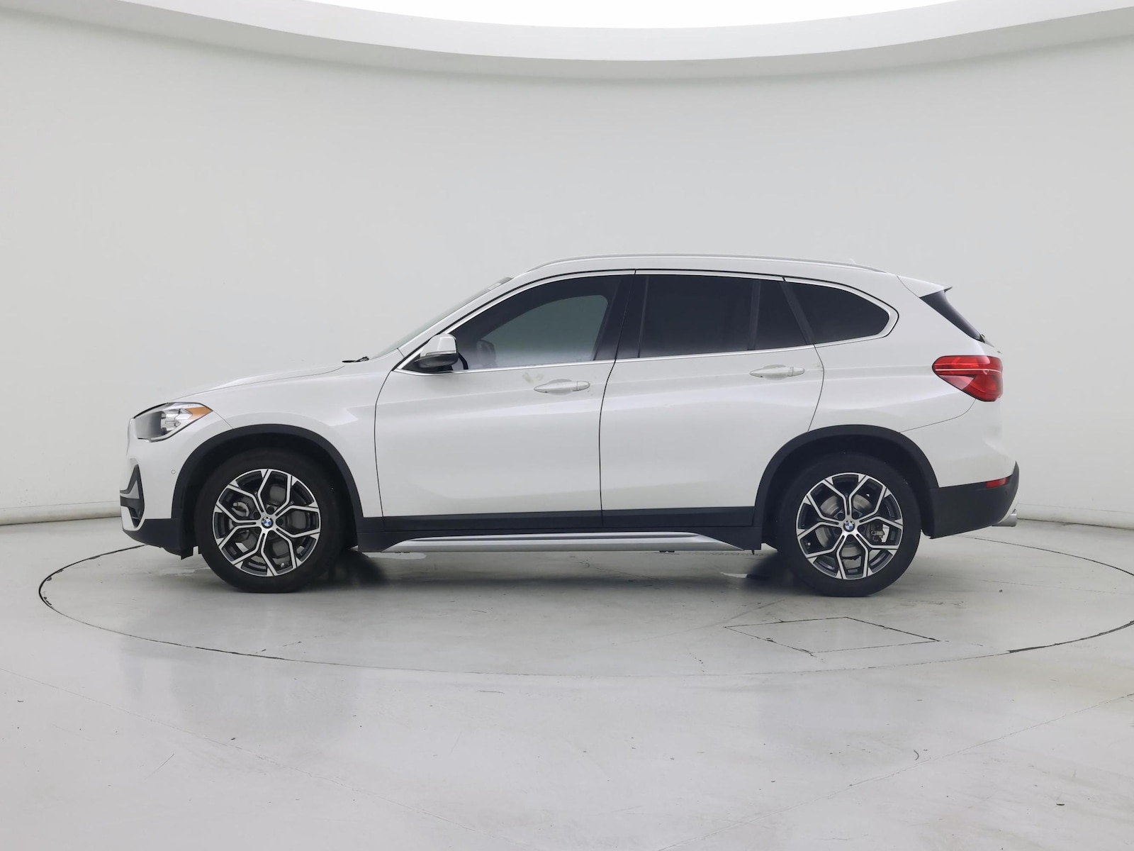2021 BMW X1 28i - Photo 4