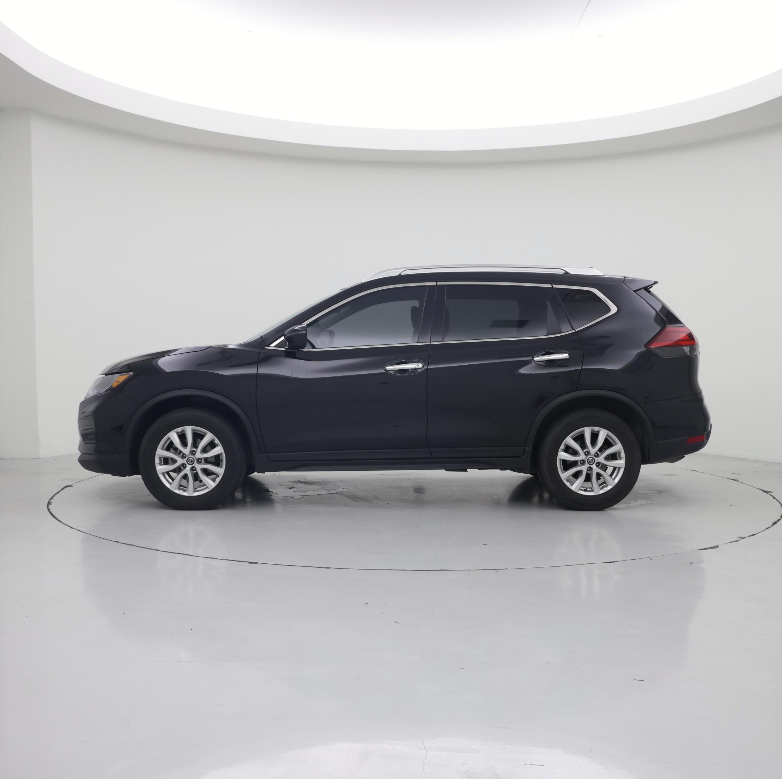 Thumbnail: 2020 Nissan Rogue - 3