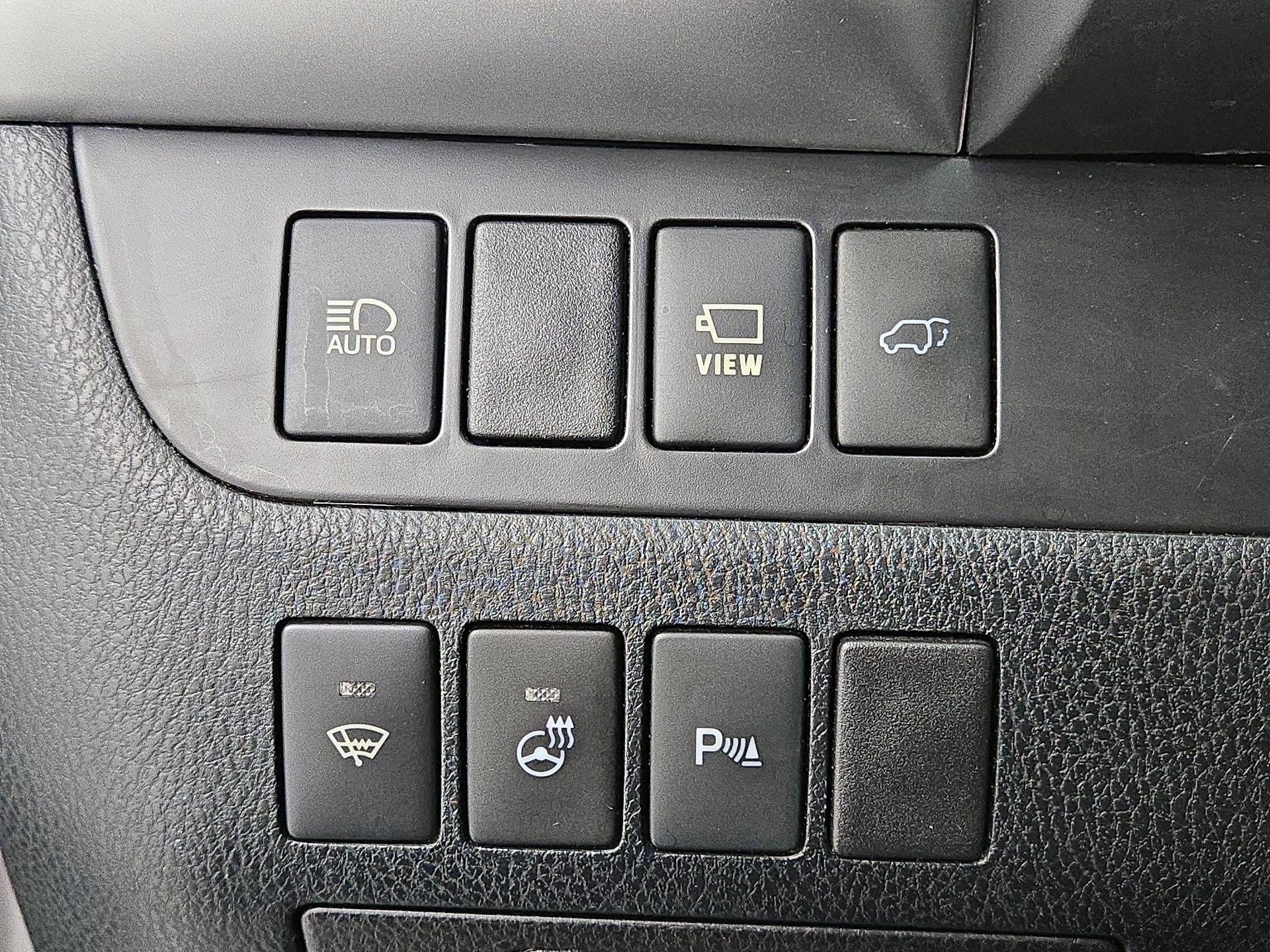 Thumbnail: 2019 Toyota Highlander - 13