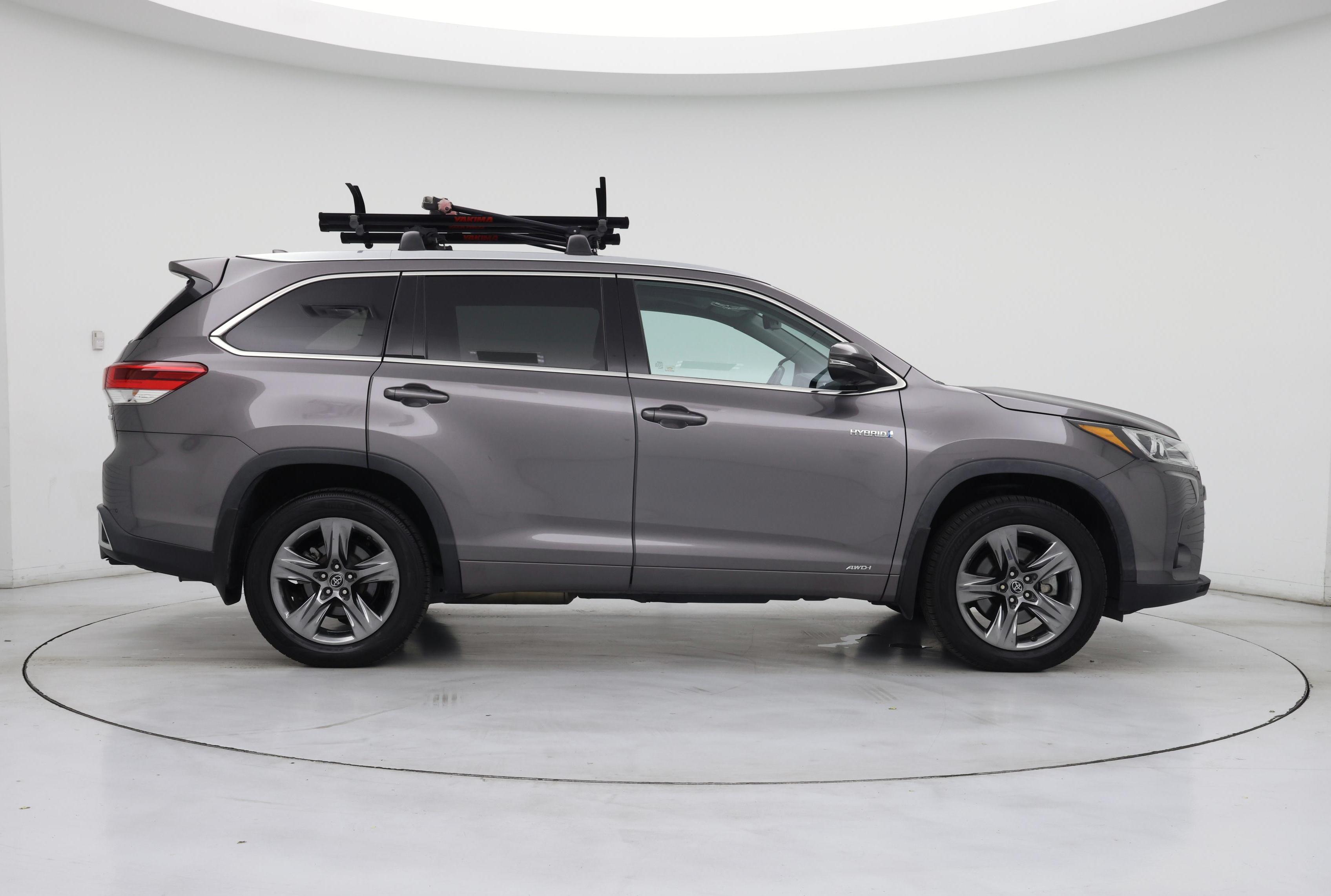 Thumbnail: 2019 Toyota Highlander - 7