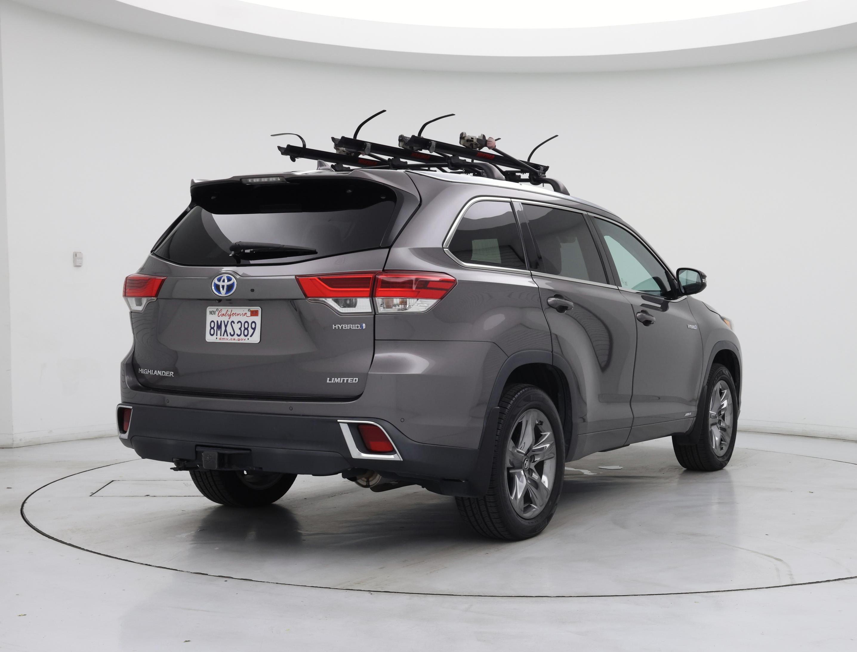 Thumbnail: 2019 Toyota Highlander - 8