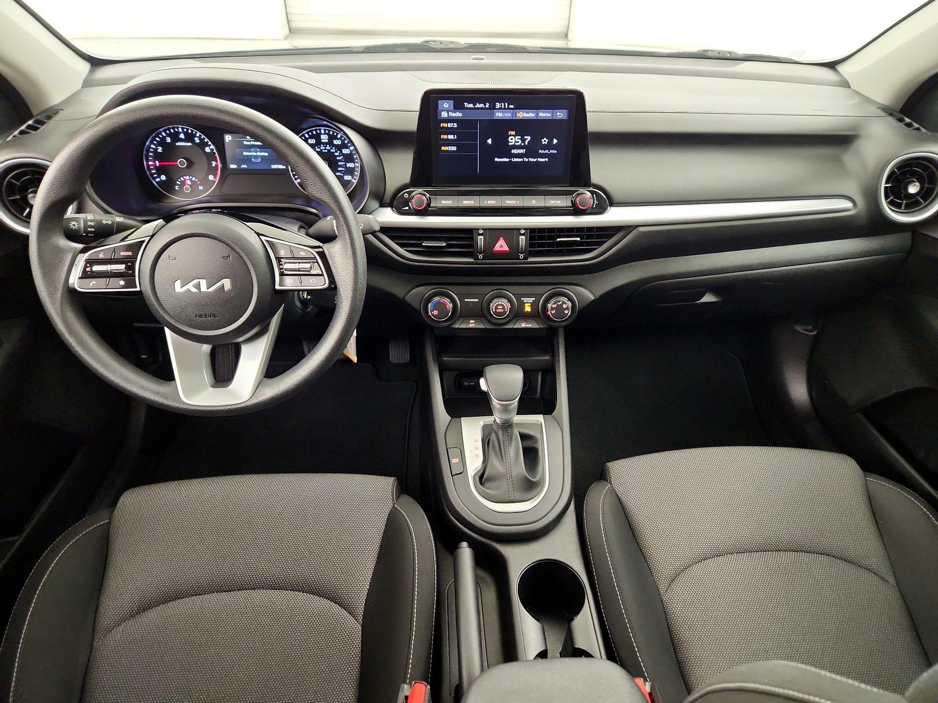 Thumbnail: 2024 Kia Forte - 9
