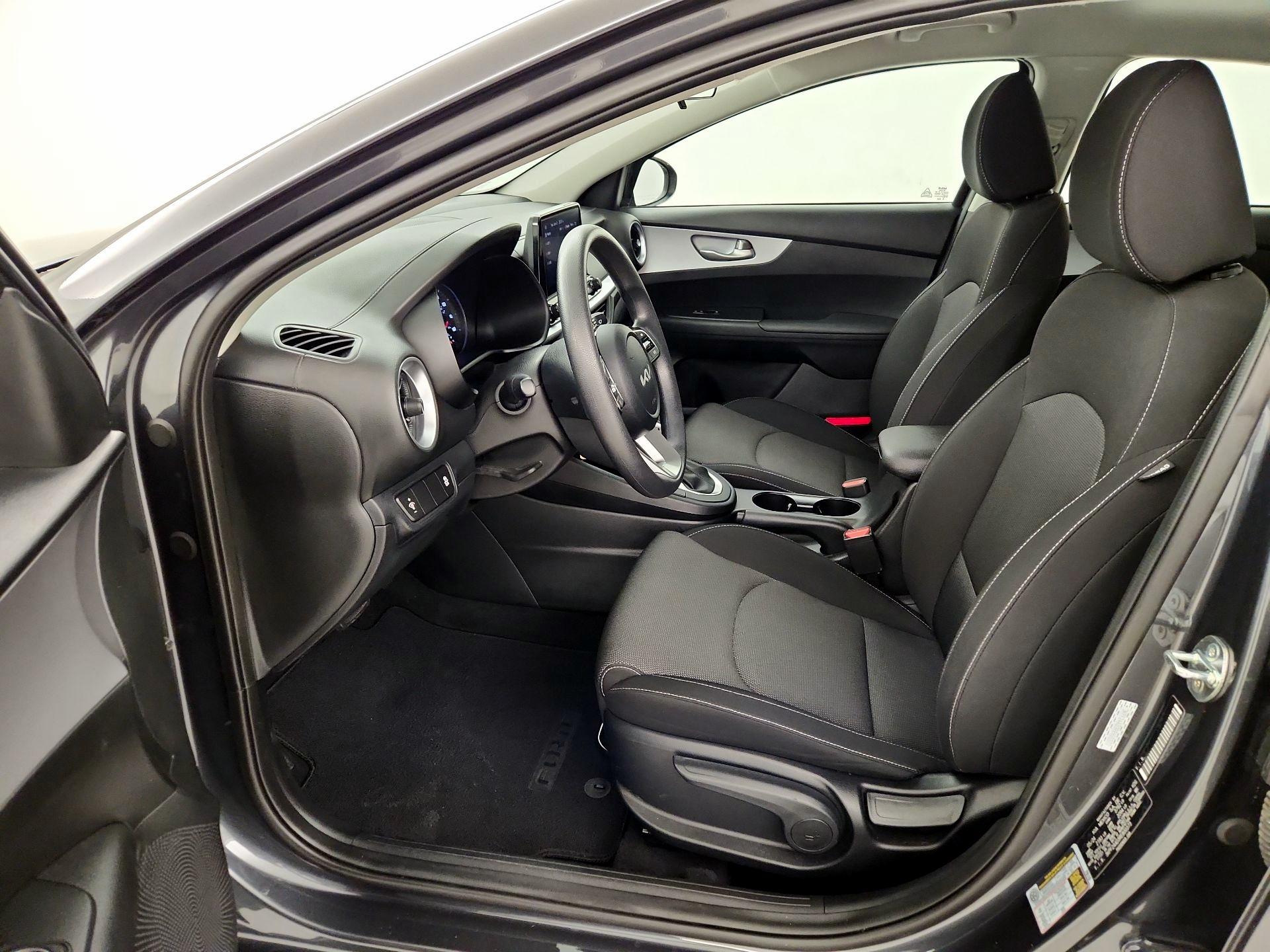 Thumbnail: 2024 Kia Forte - 11