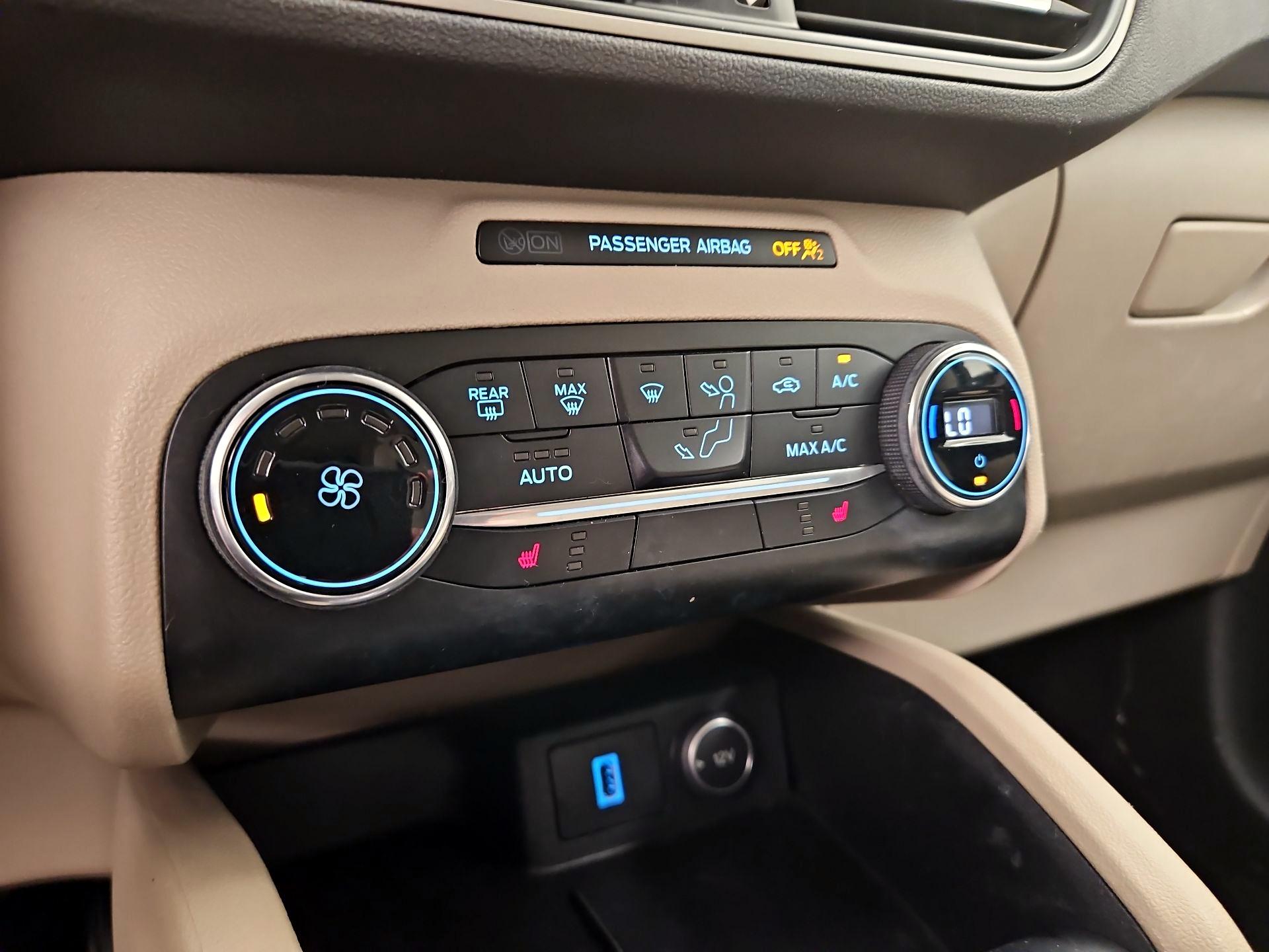 Thumbnail: 2020 Ford Escape - 16