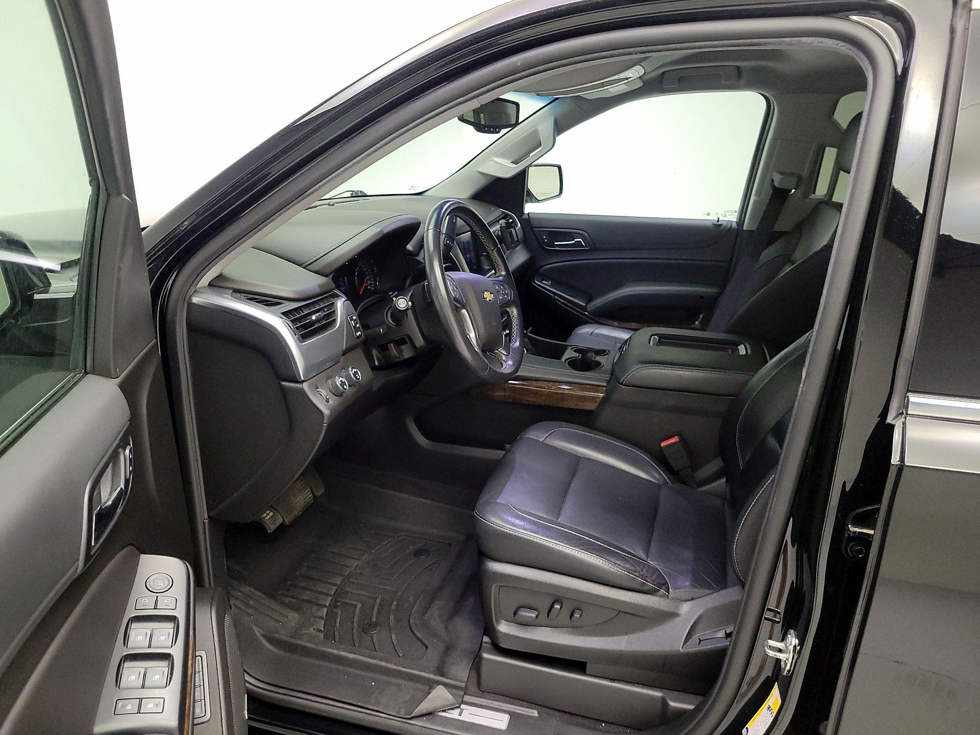 Thumbnail: 2019 Chevrolet Tahoe - 11