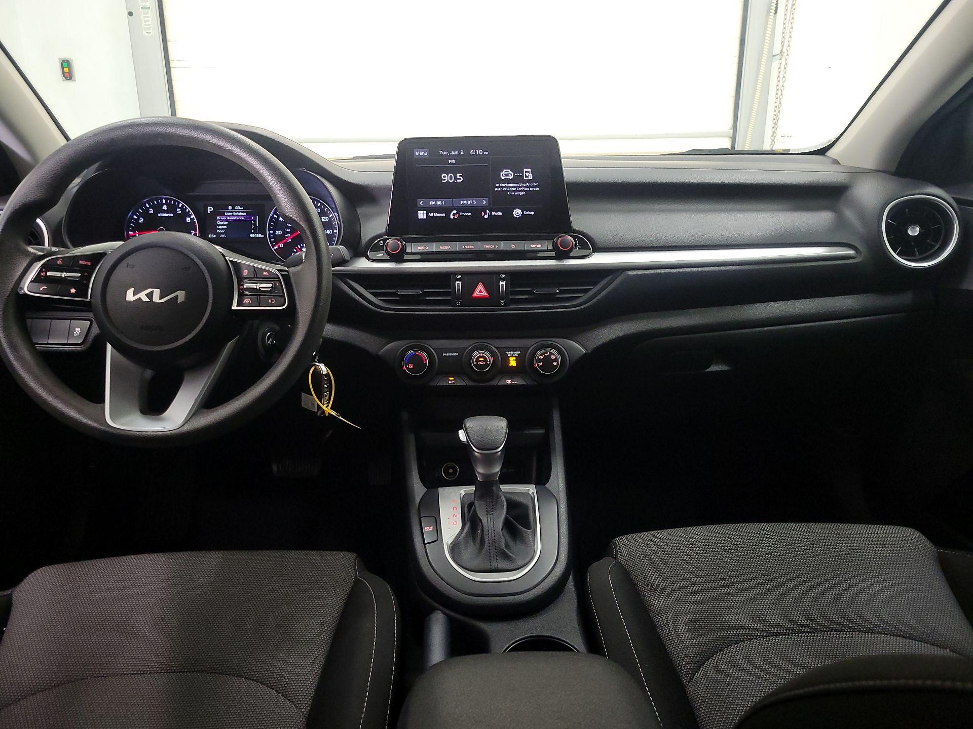 Thumbnail: 2022 Kia Forte - 9