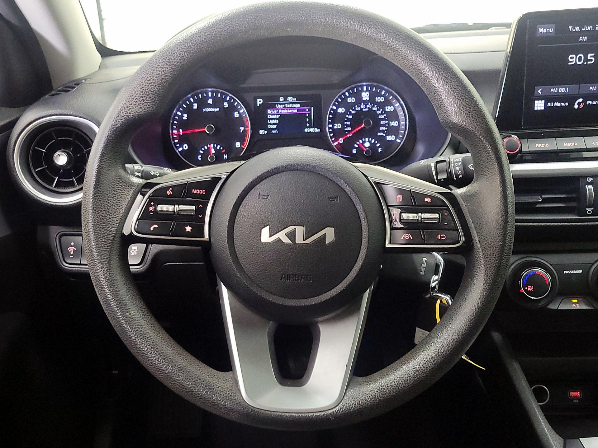 Thumbnail: 2022 Kia Forte - 10