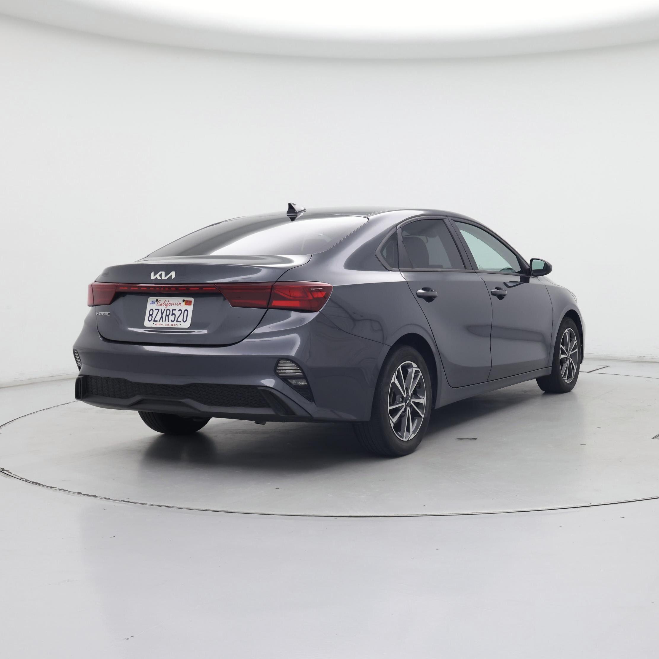Thumbnail: 2022 Kia Forte - 8