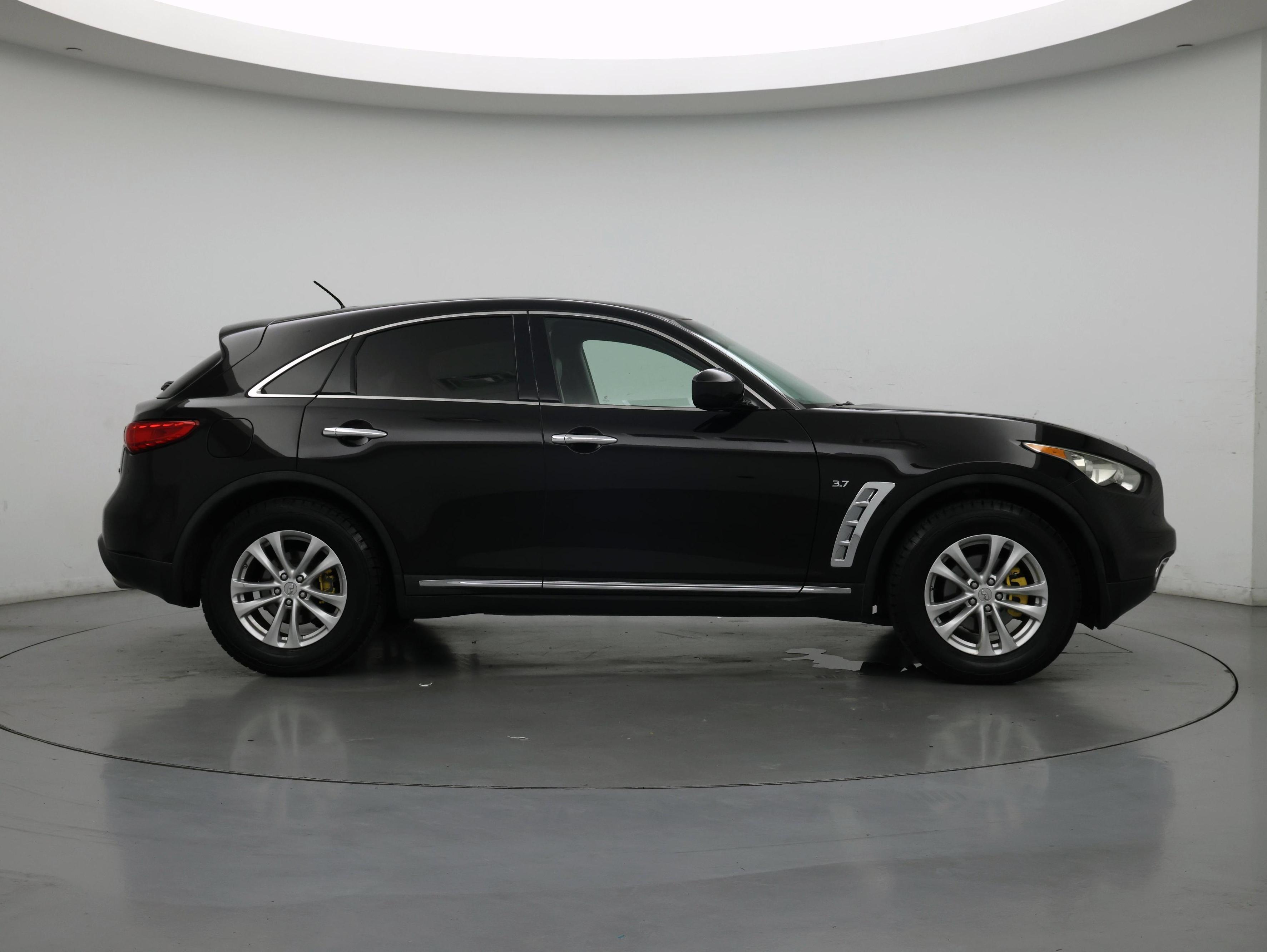 Thumbnail: 2017 INFINITI QX70 - 7