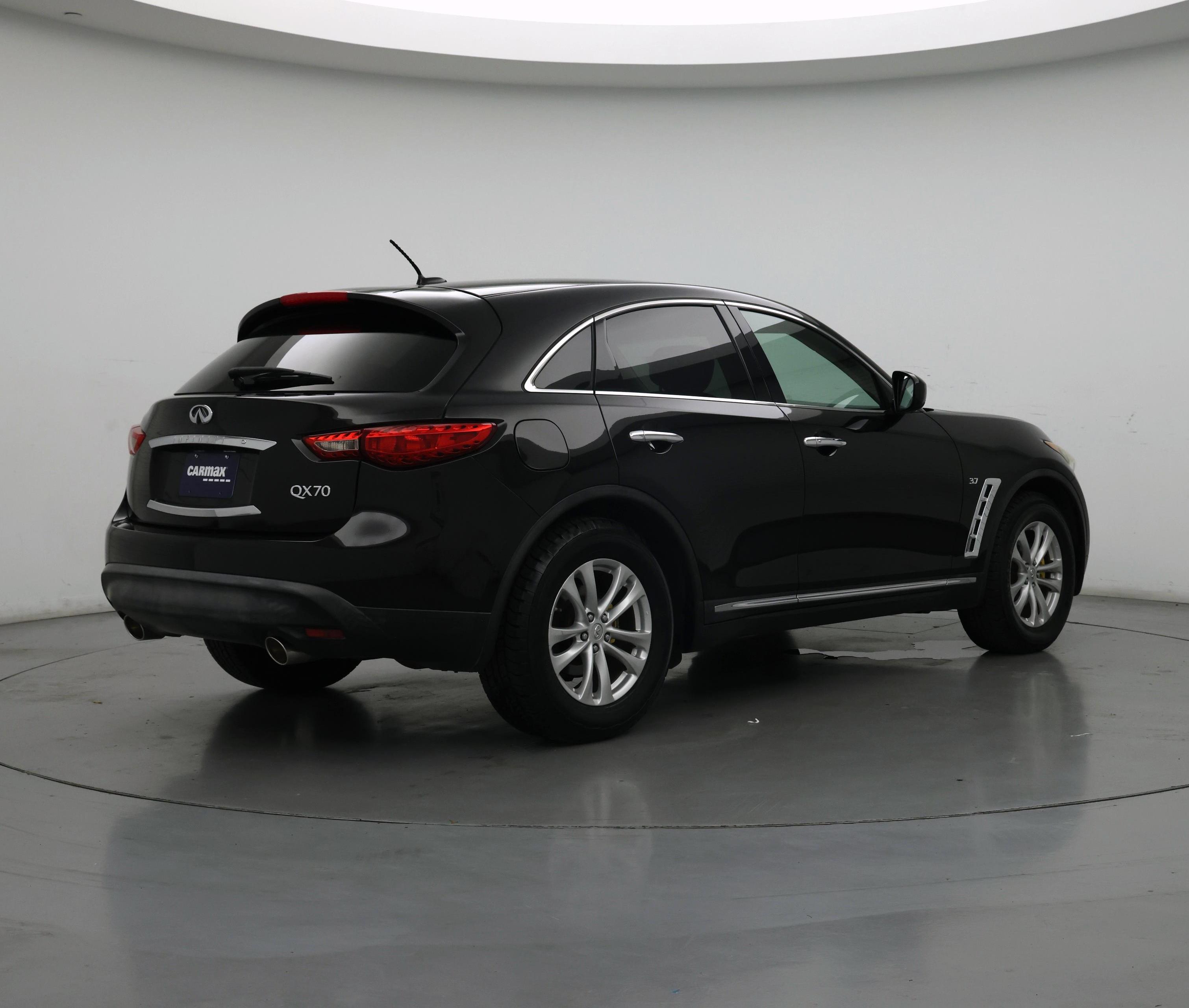 Thumbnail: 2017 INFINITI QX70 - 8
