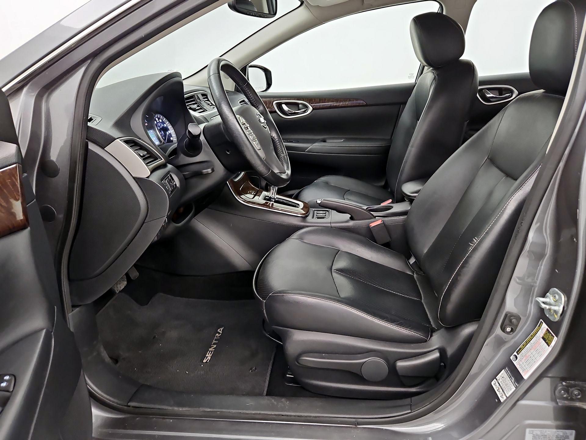 Thumbnail: 2015 Nissan Sentra - 11