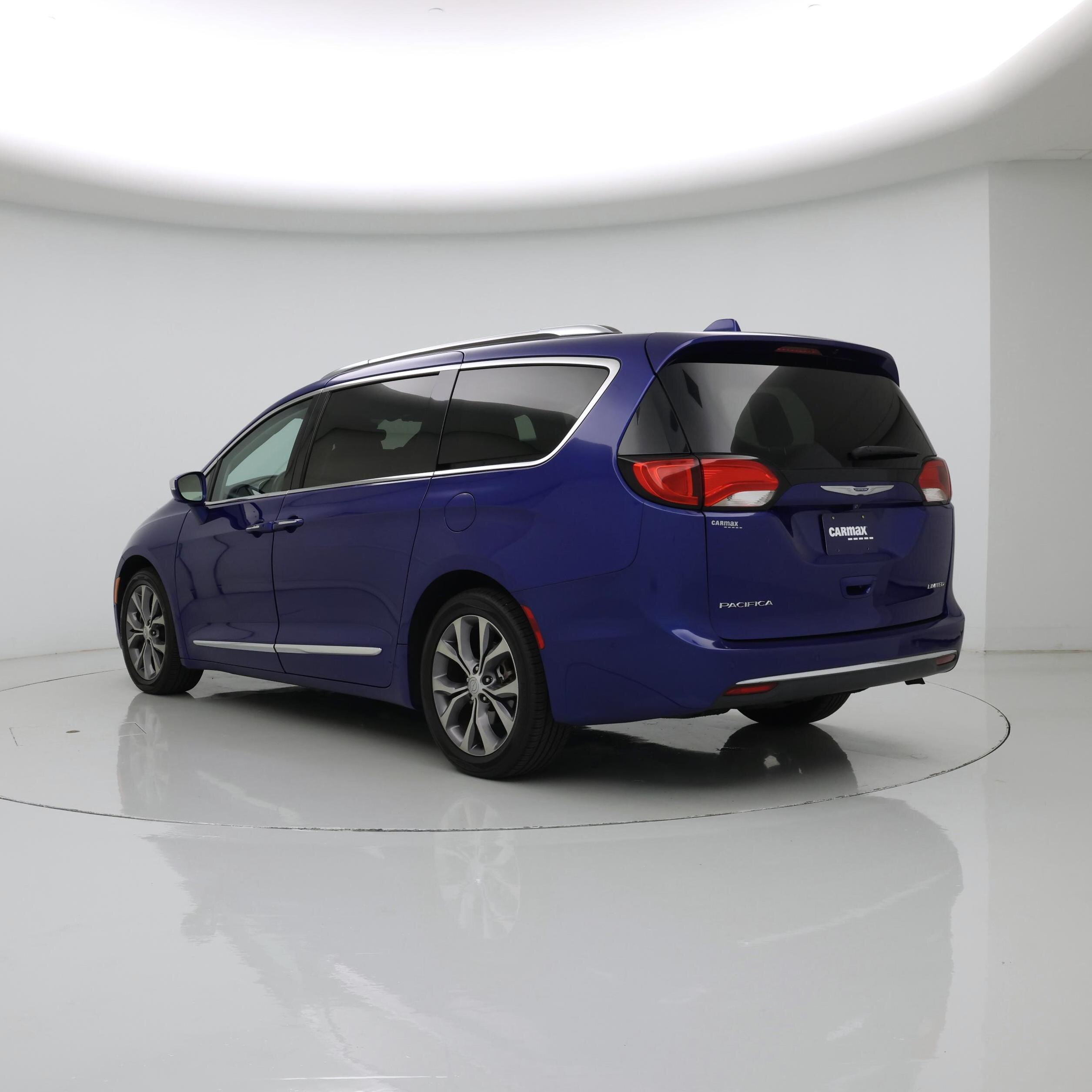 Thumbnail: 2019 Chrysler Pacifica - 2