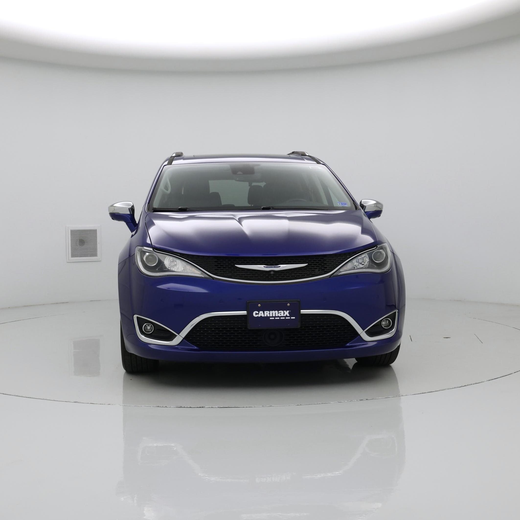 Thumbnail: 2019 Chrysler Pacifica - 5