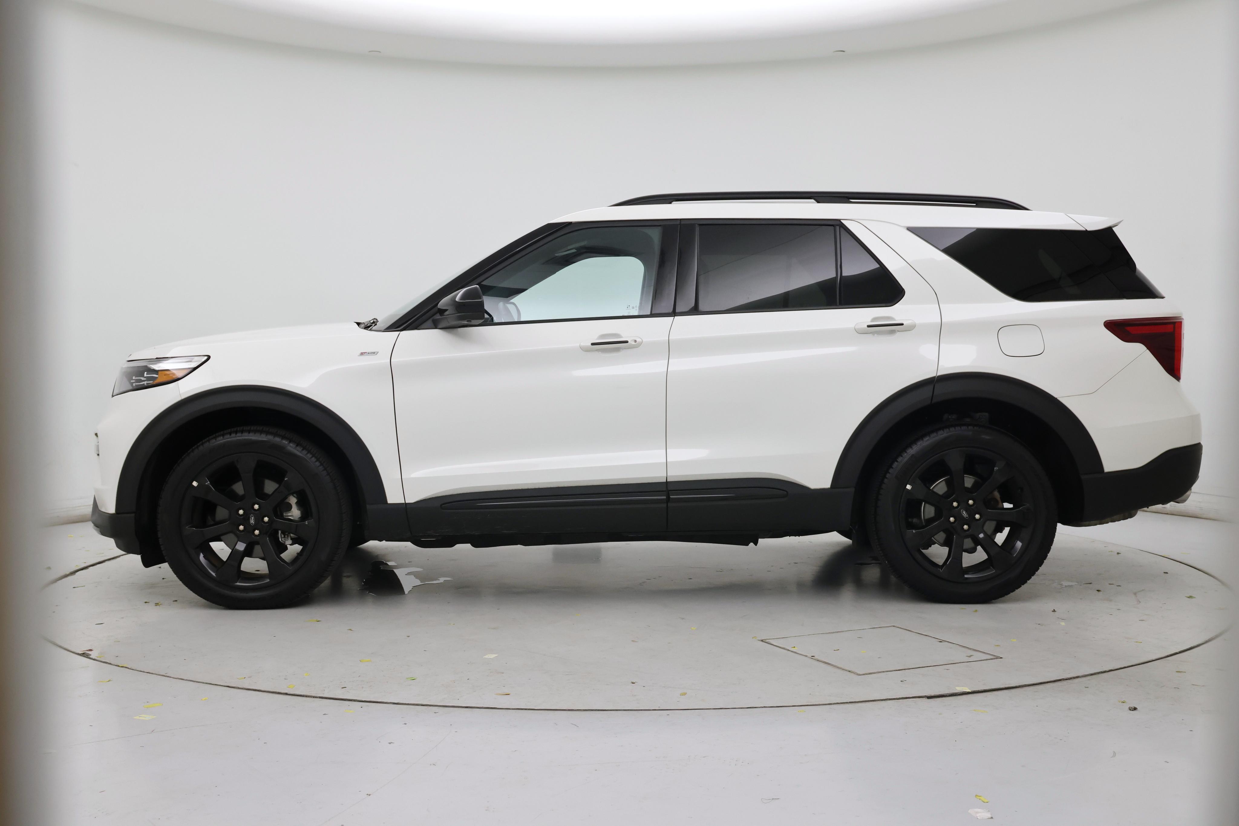 Thumbnail: 2023 Ford Explorer - 3
