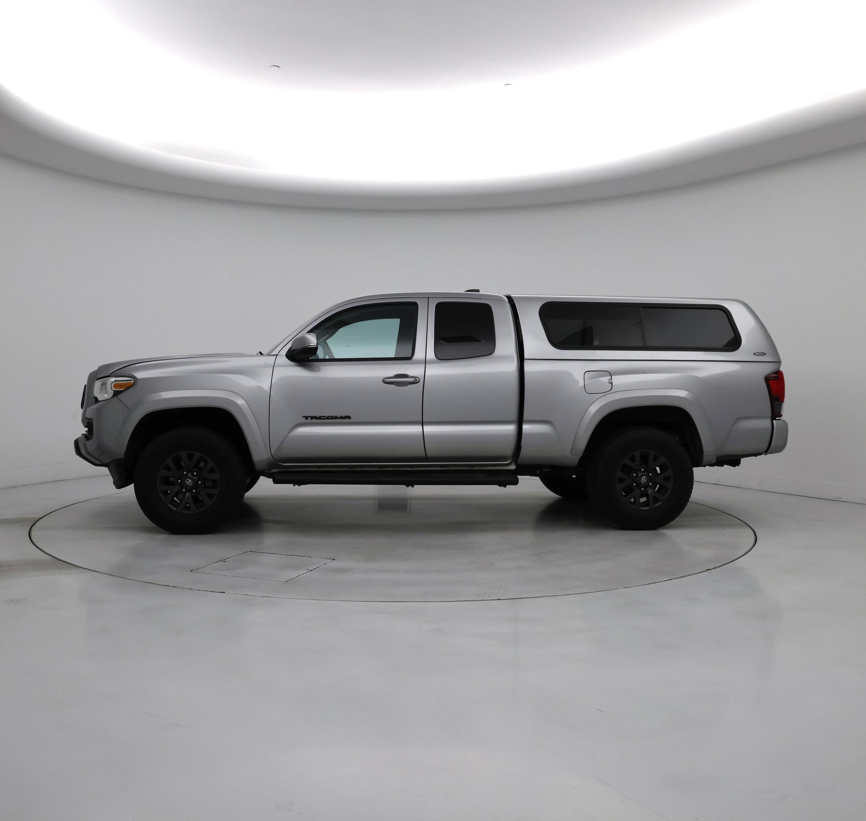 Thumbnail: 2020 Toyota Tacoma - 3