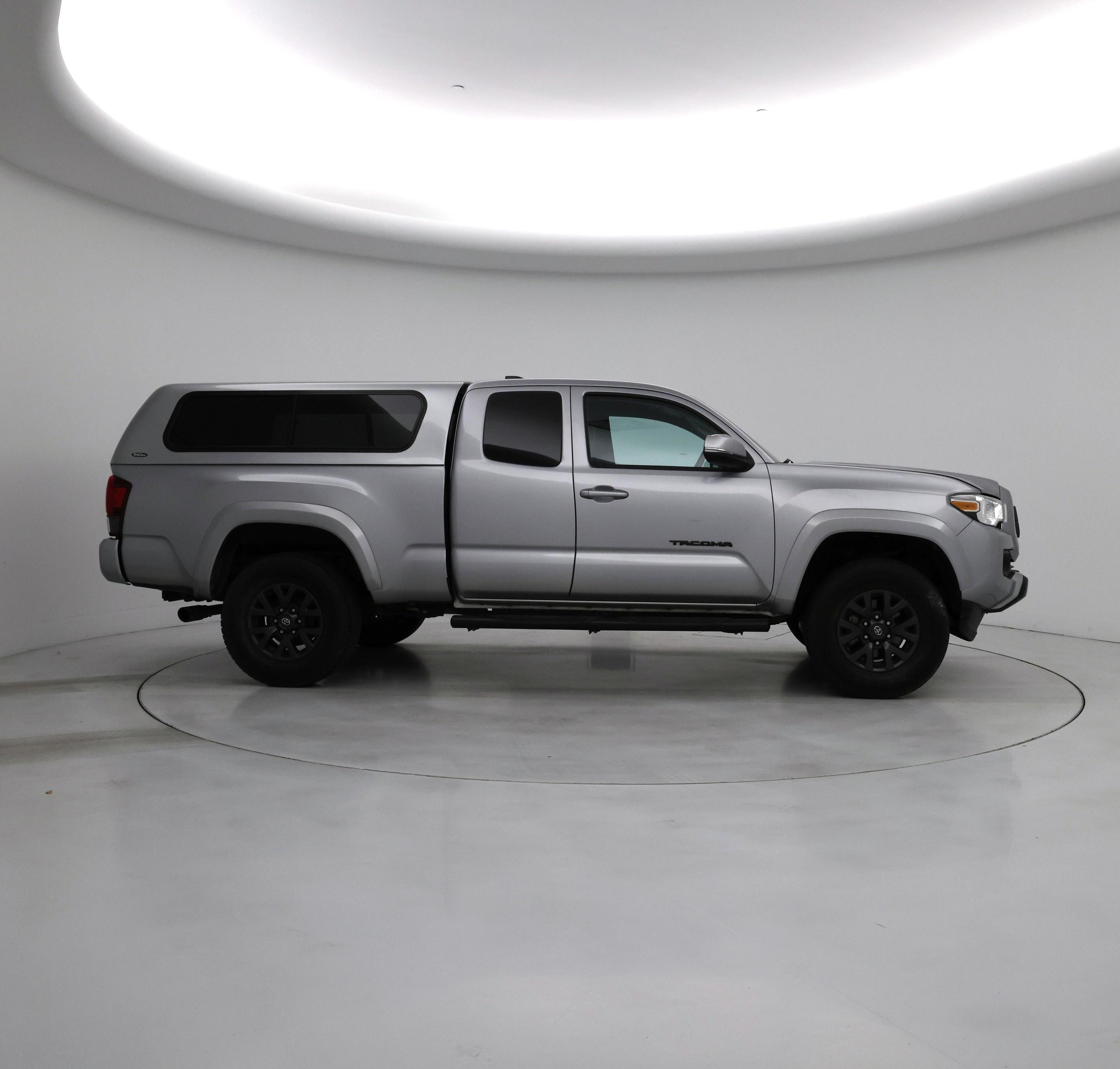 Thumbnail: 2020 Toyota Tacoma - 7