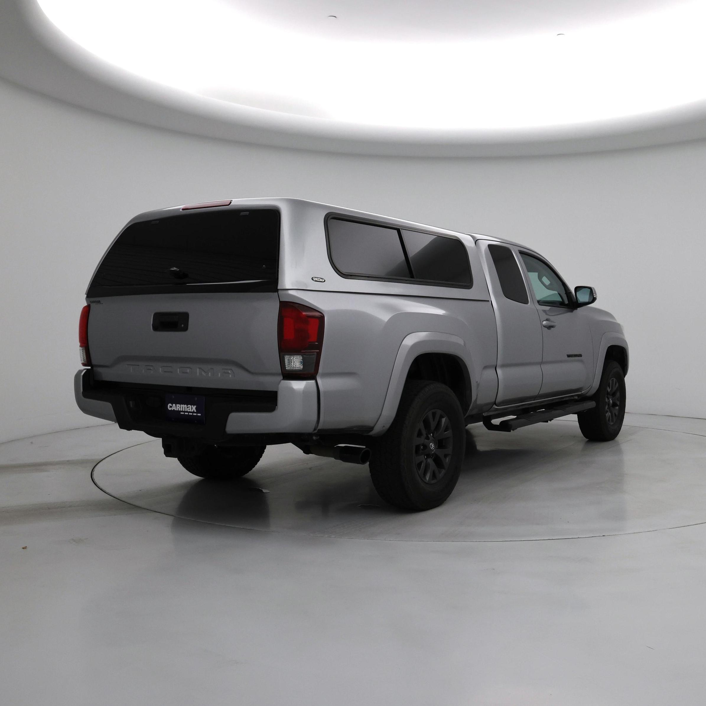 Thumbnail: 2020 Toyota Tacoma - 8