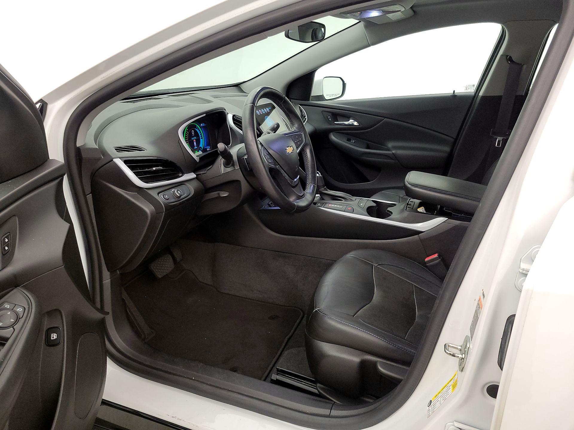 Thumbnail: 2017 Chevrolet Volt - 11