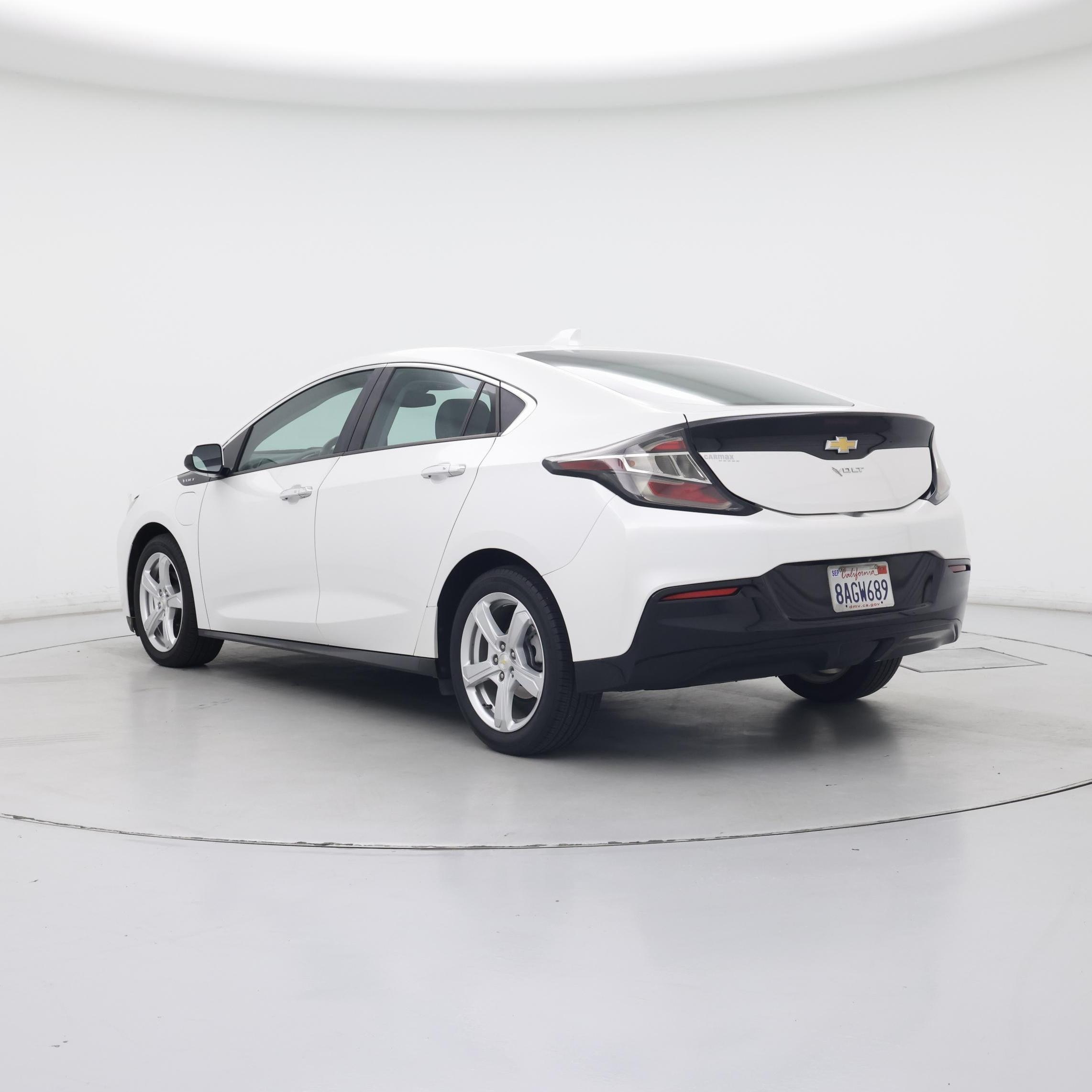 Thumbnail: 2017 Chevrolet Volt - 2