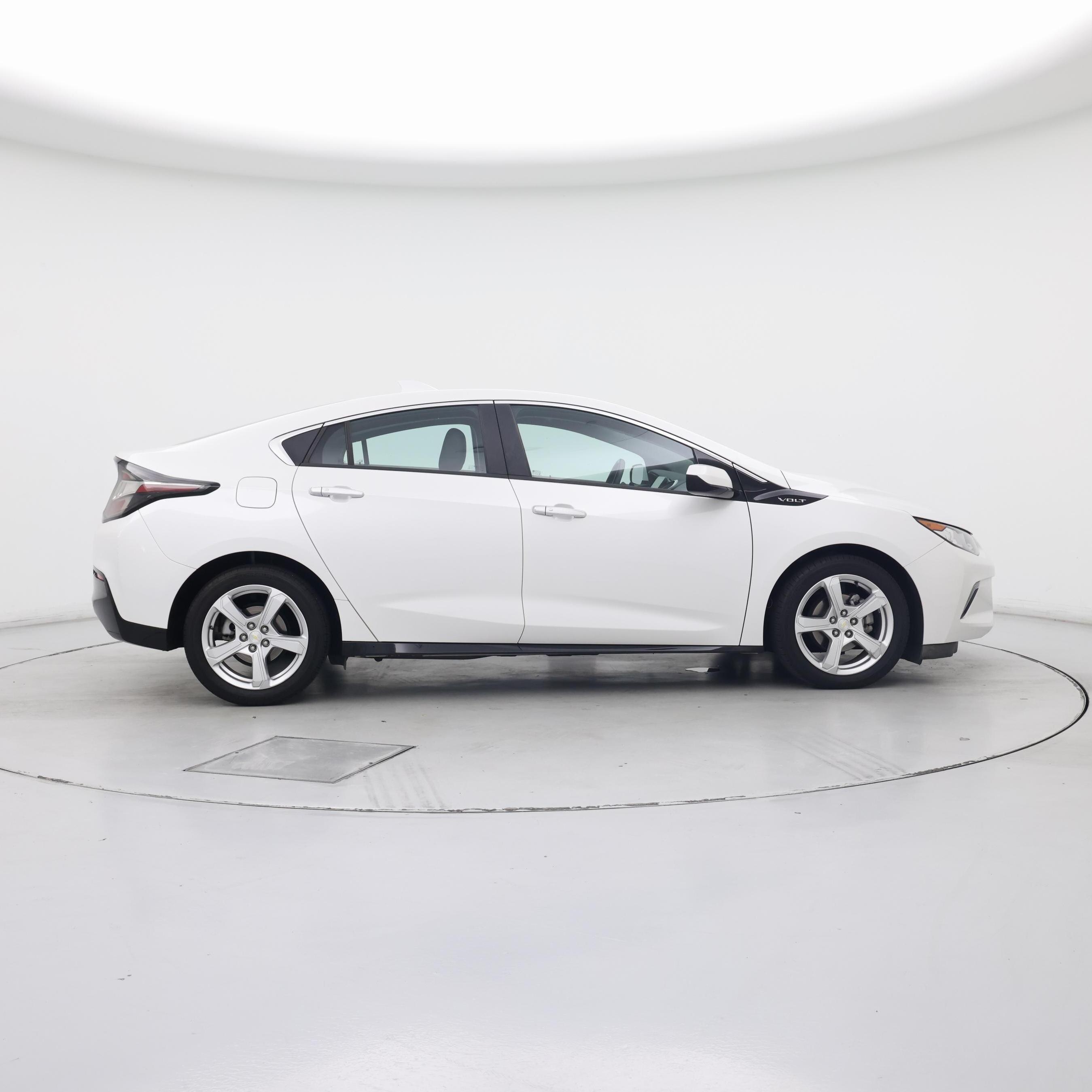 Thumbnail: 2017 Chevrolet Volt - 7