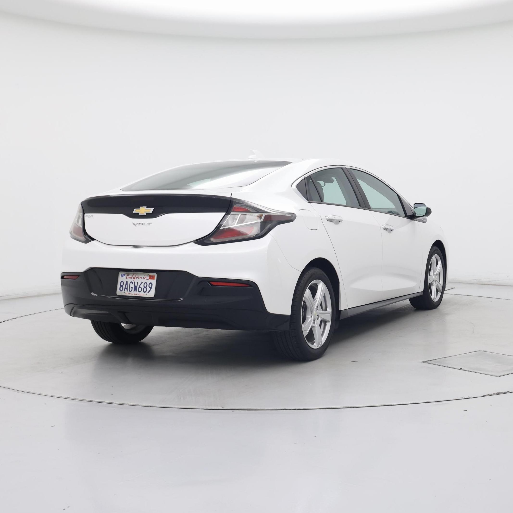 Thumbnail: 2017 Chevrolet Volt - 8