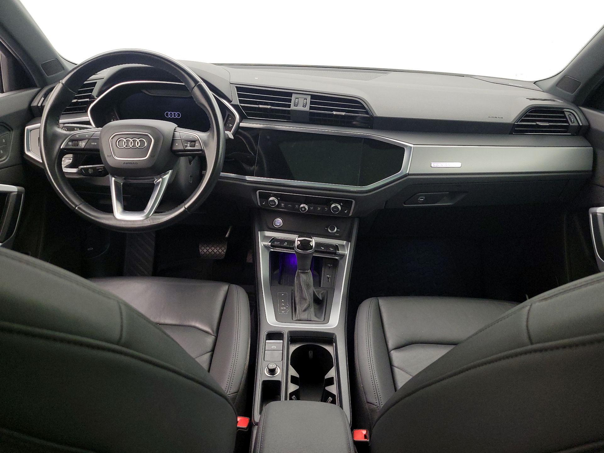 Thumbnail: 2020 Audi Q3 - 9
