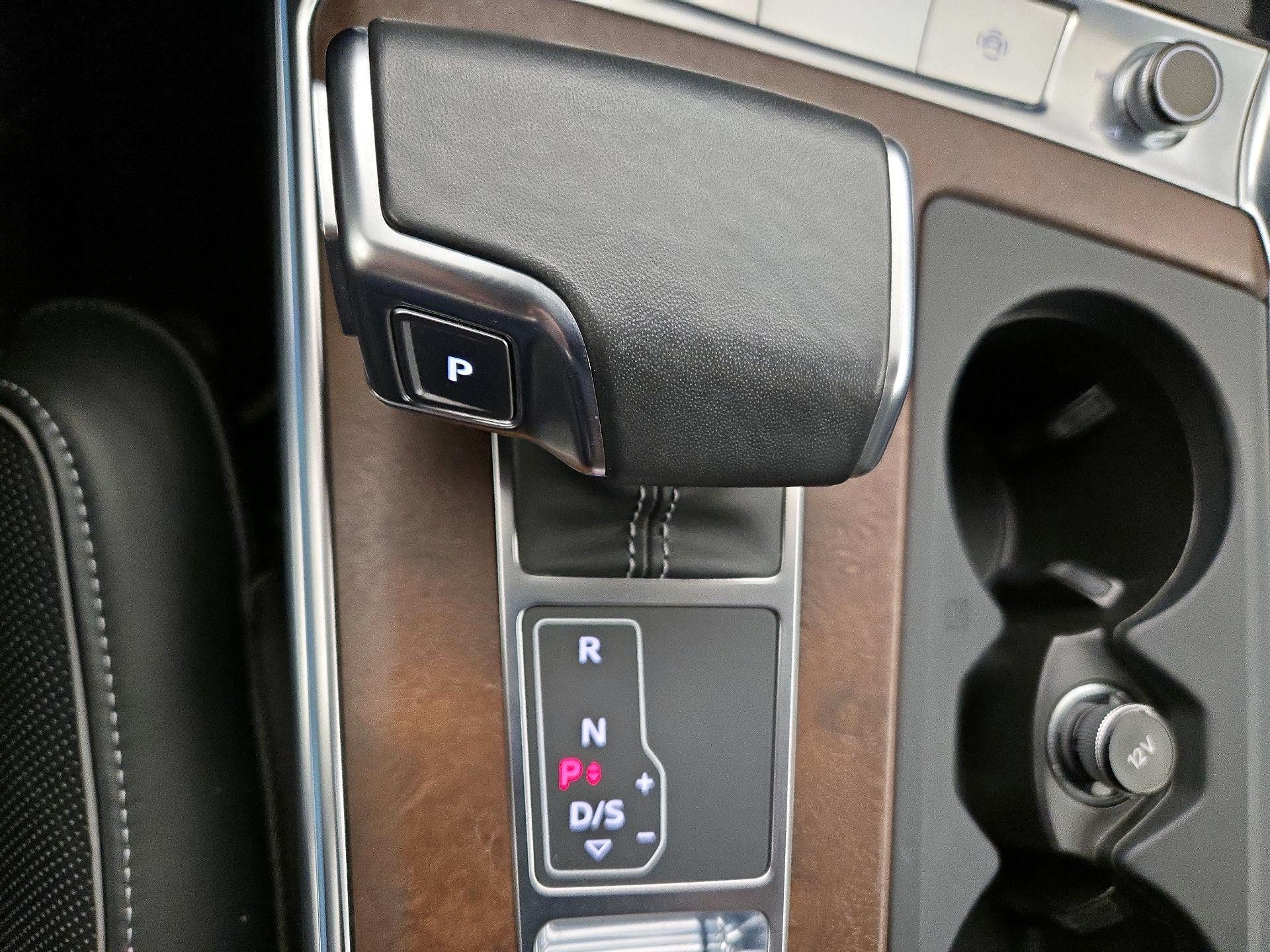 Thumbnail: 2021 Audi A6 - 15