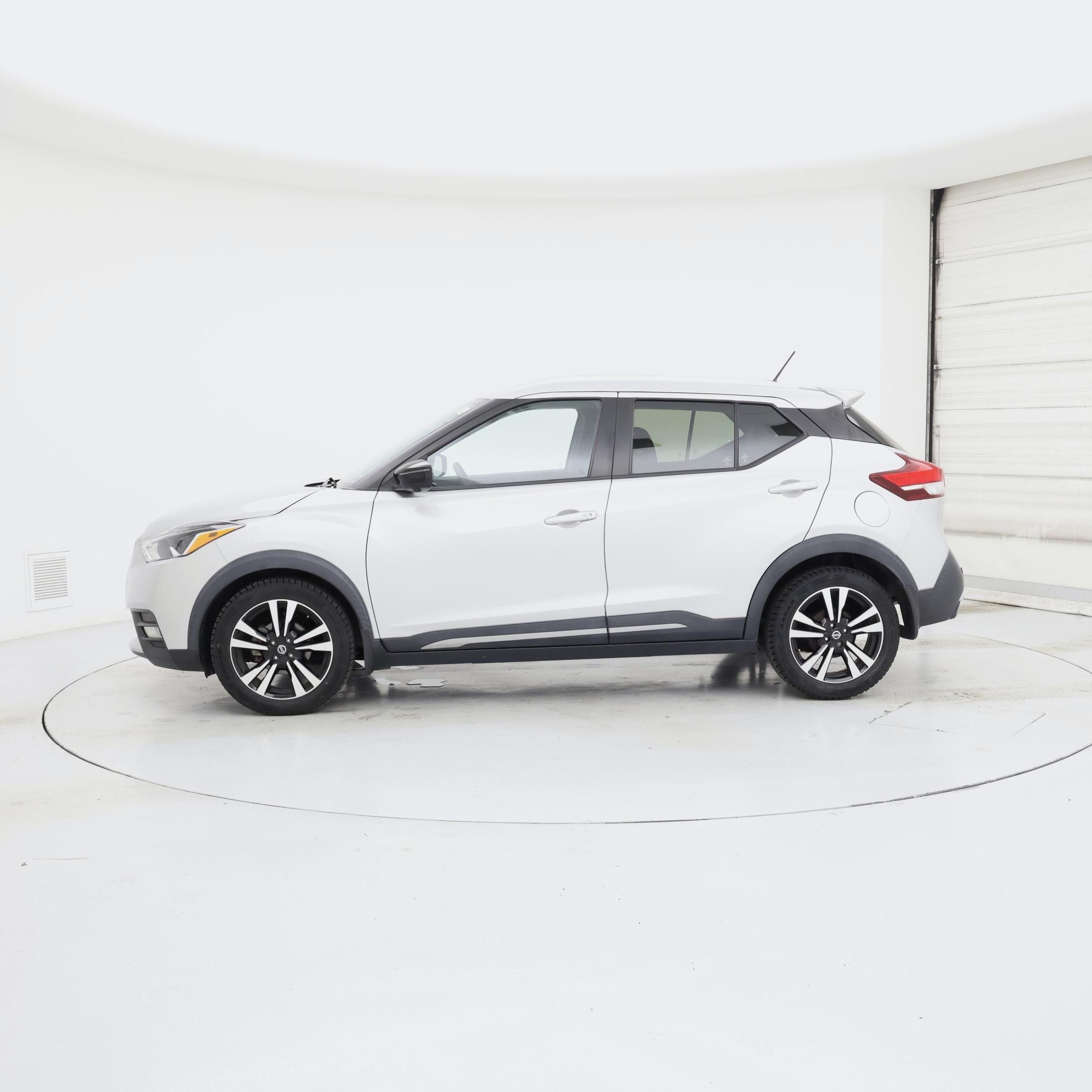 Thumbnail: 2020 Nissan Kicks - 3