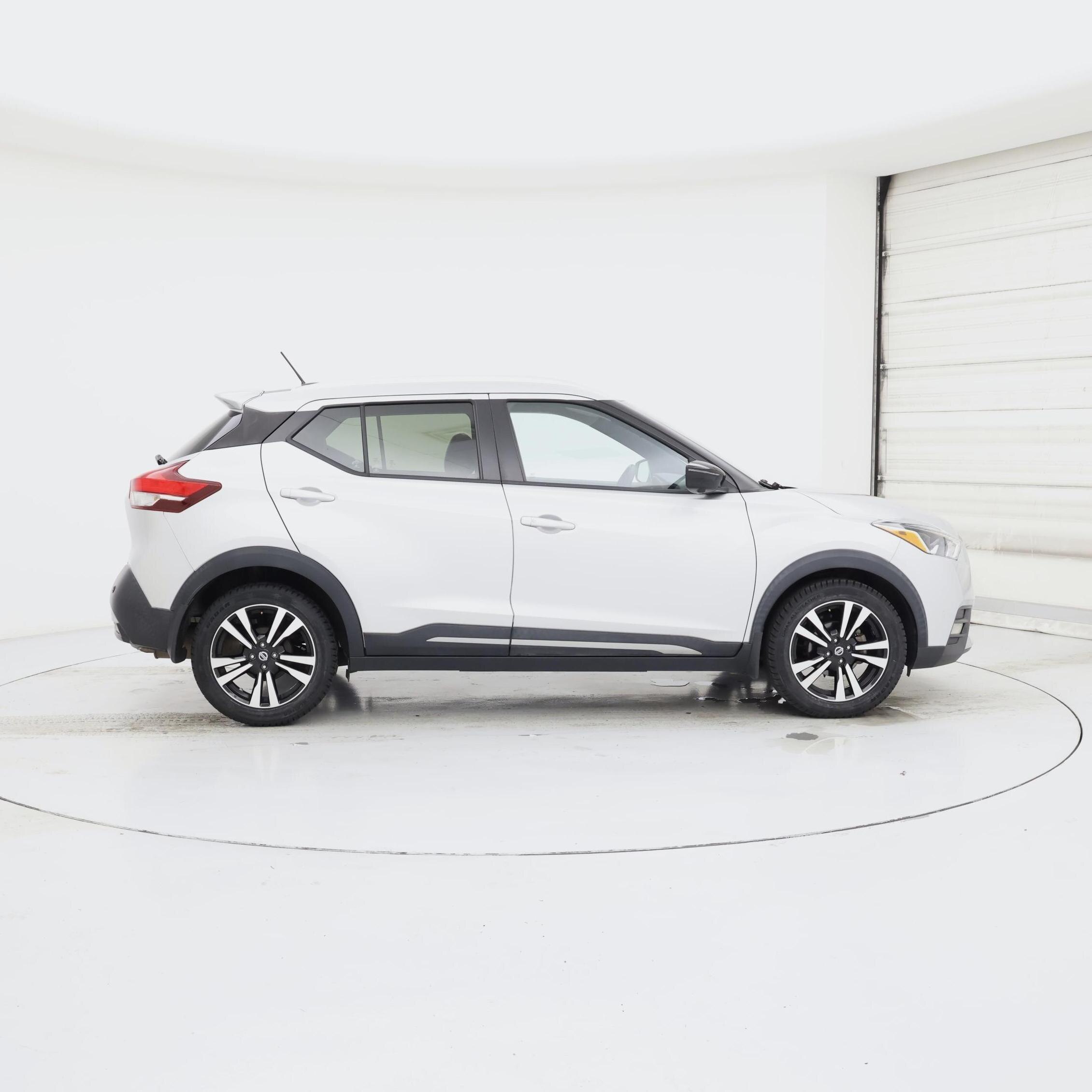 Thumbnail: 2020 Nissan Kicks - 7