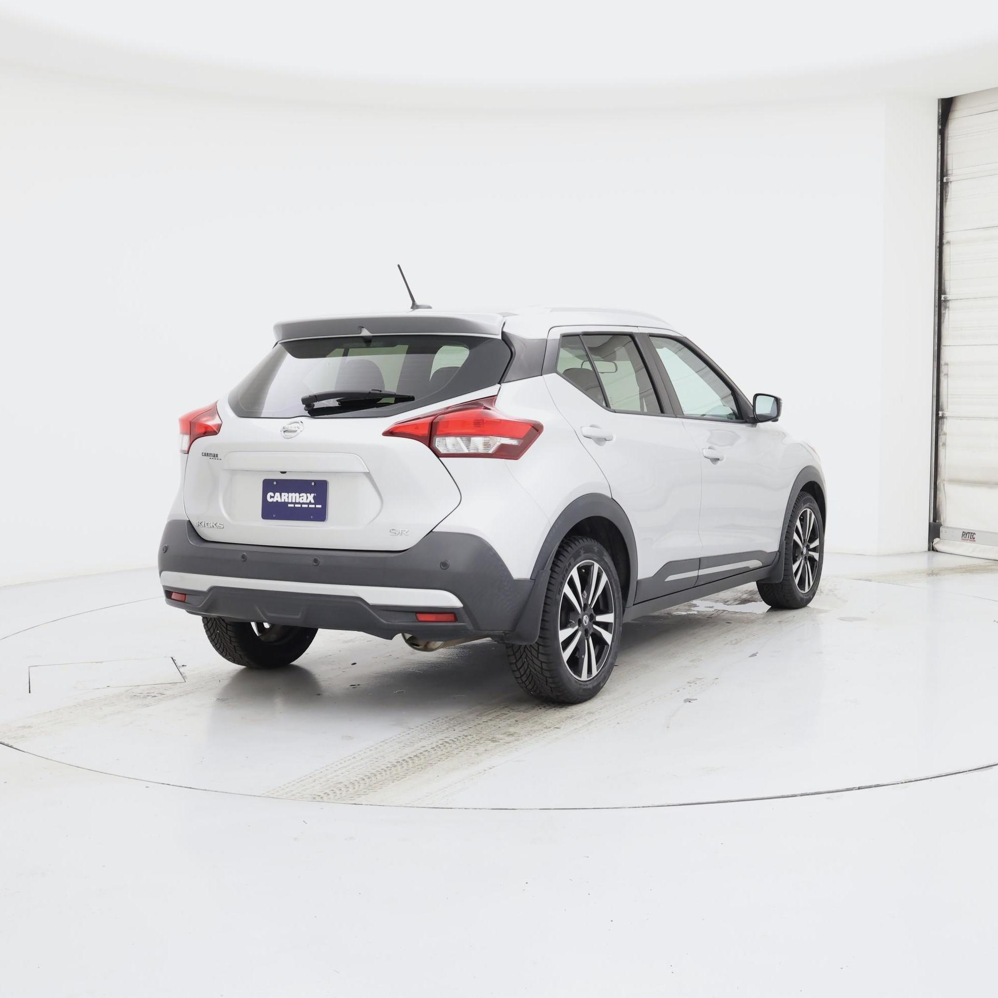 Thumbnail: 2020 Nissan Kicks - 8