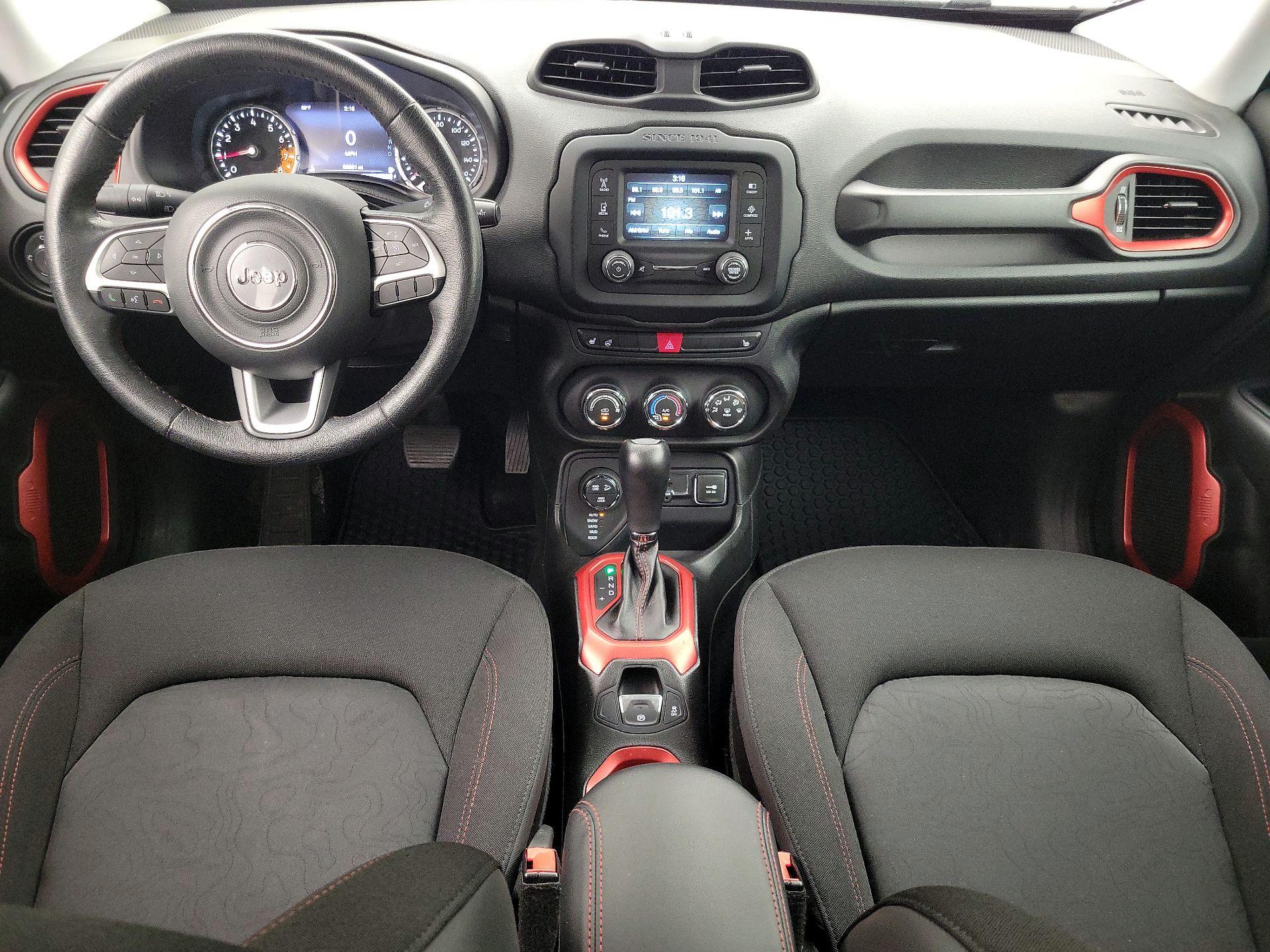 Thumbnail: 2016 Jeep Renegade - 9