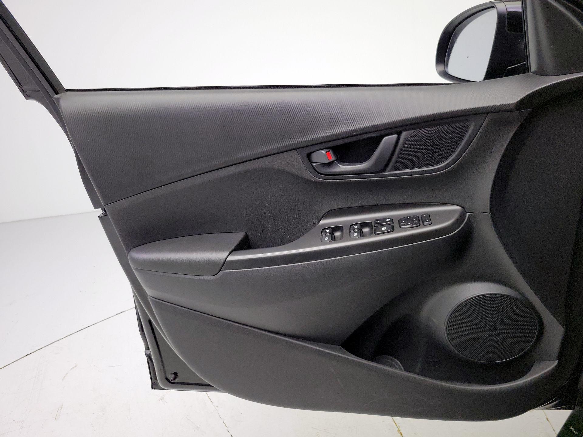 Thumbnail: 2019 Hyundai Kona - 12