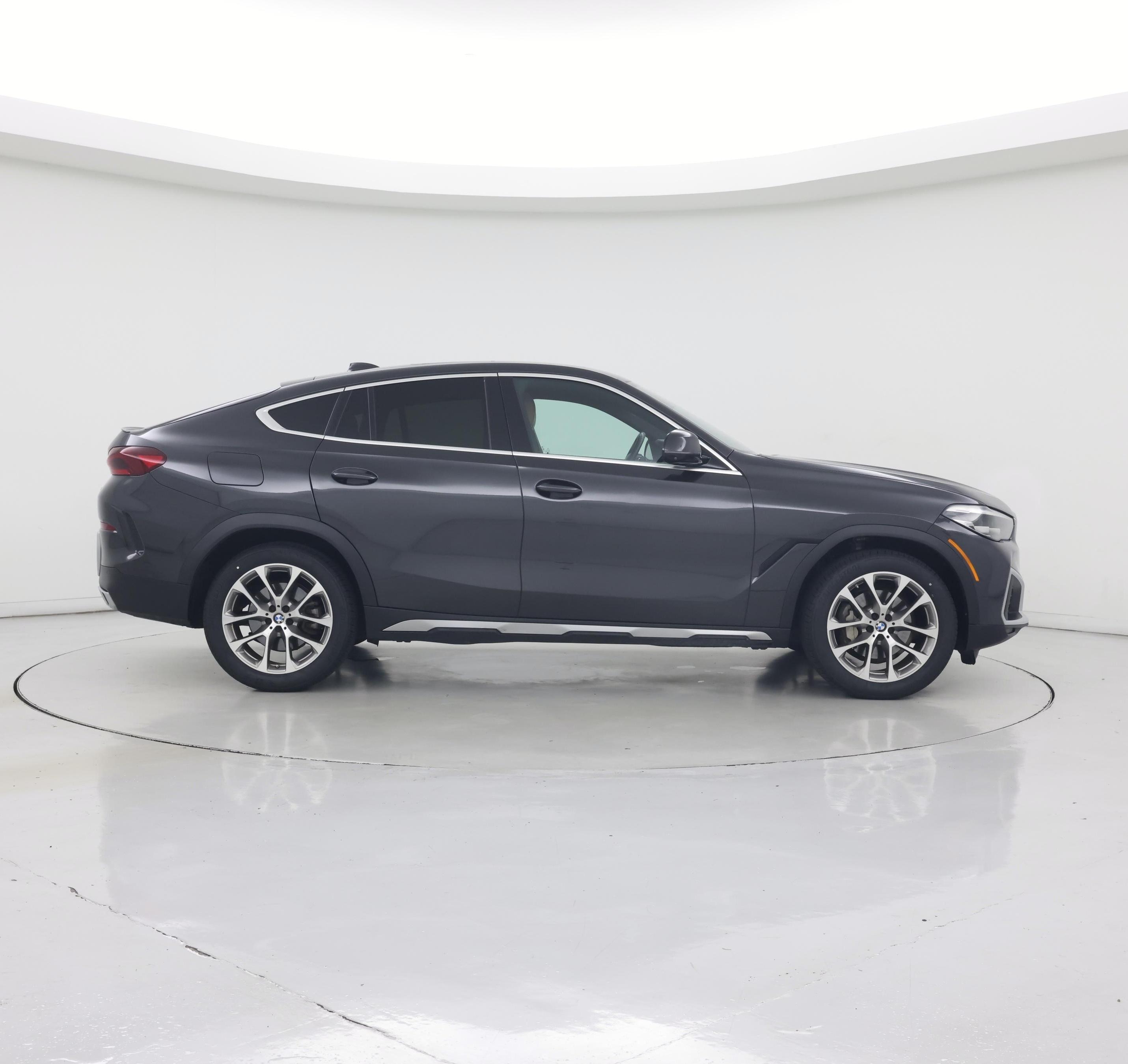 Thumbnail: 2022 BMW X6 - 7