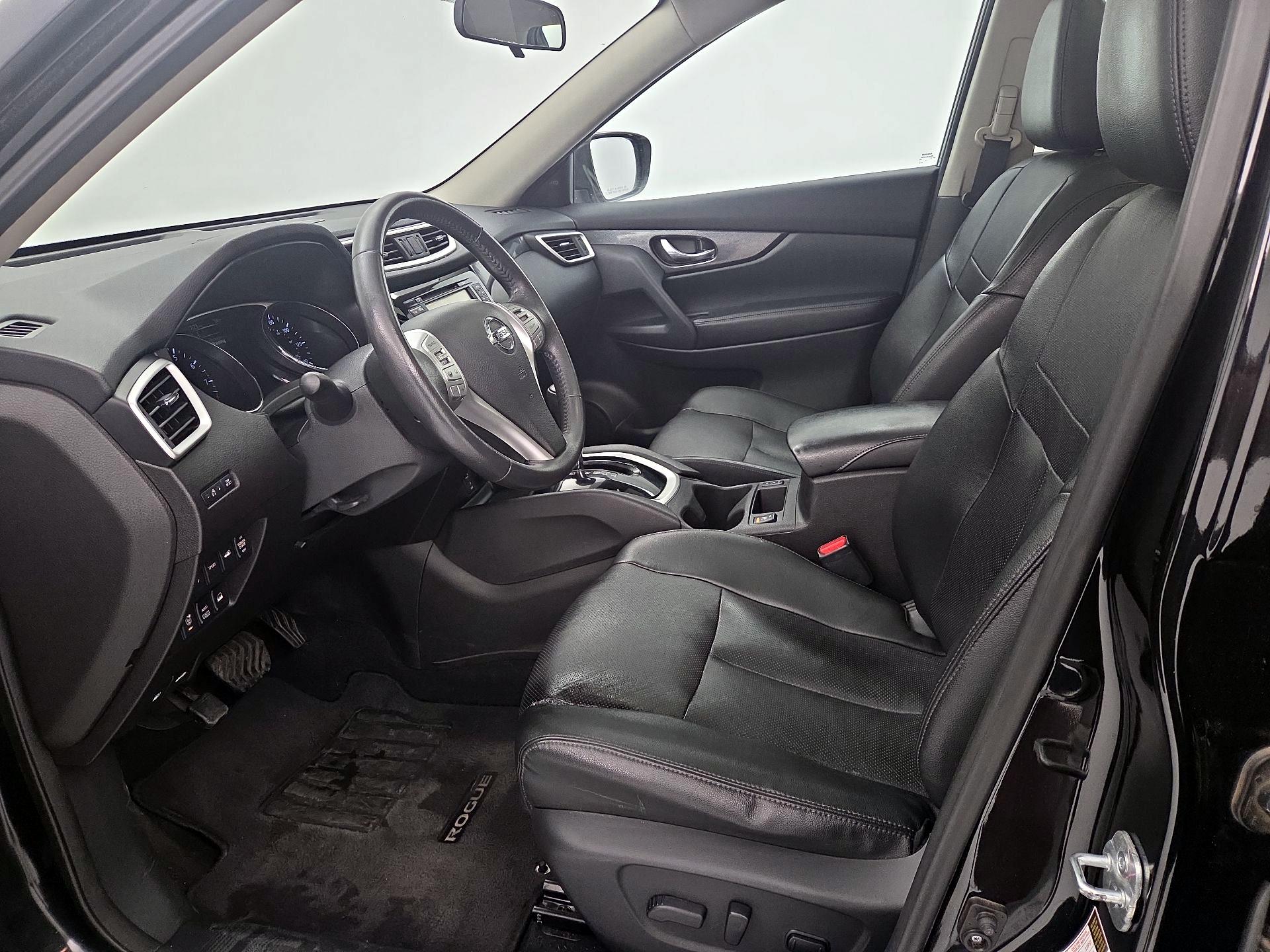 Thumbnail: 2016 Nissan Rogue - 11