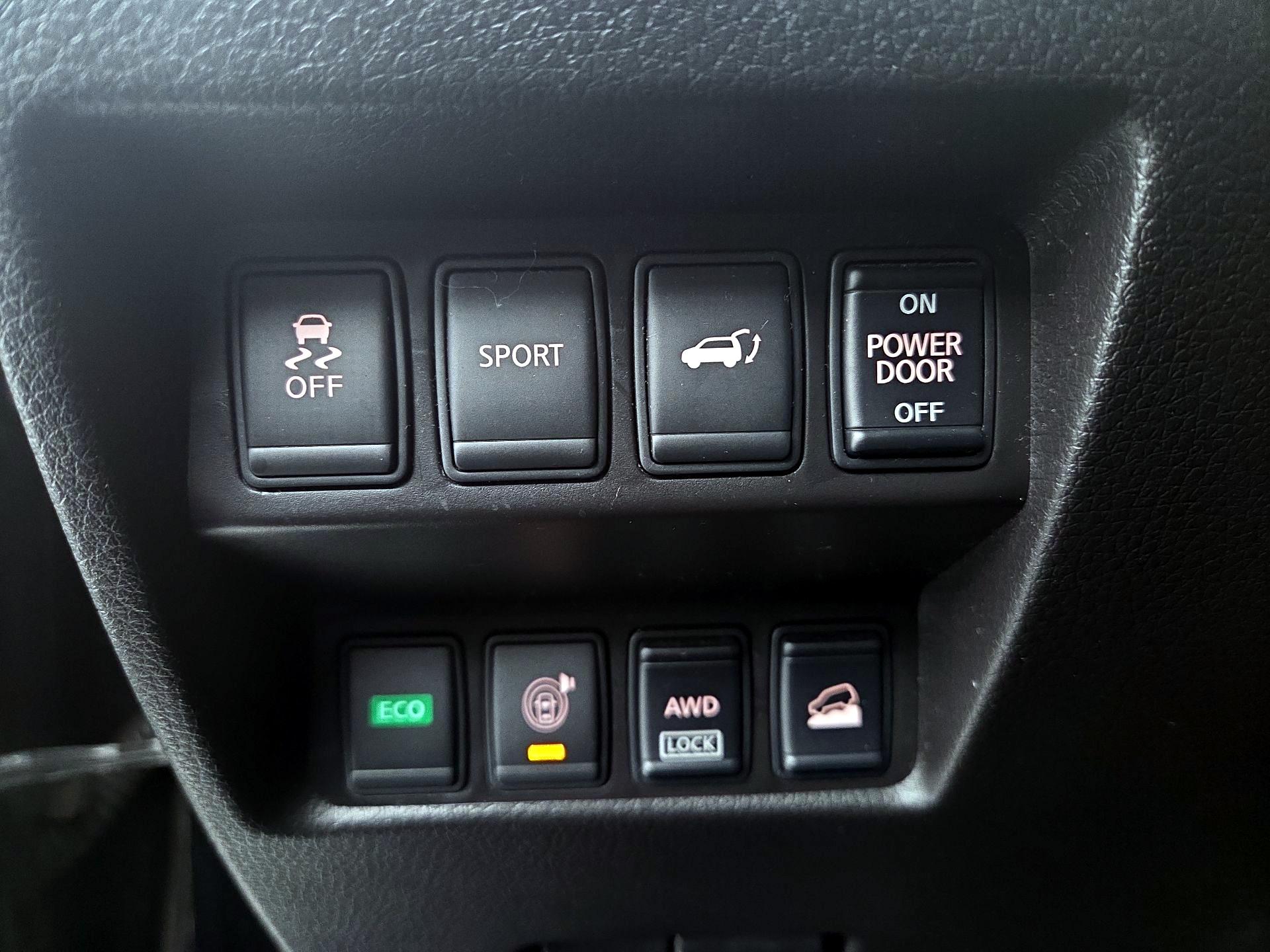 Thumbnail: 2016 Nissan Rogue - 13