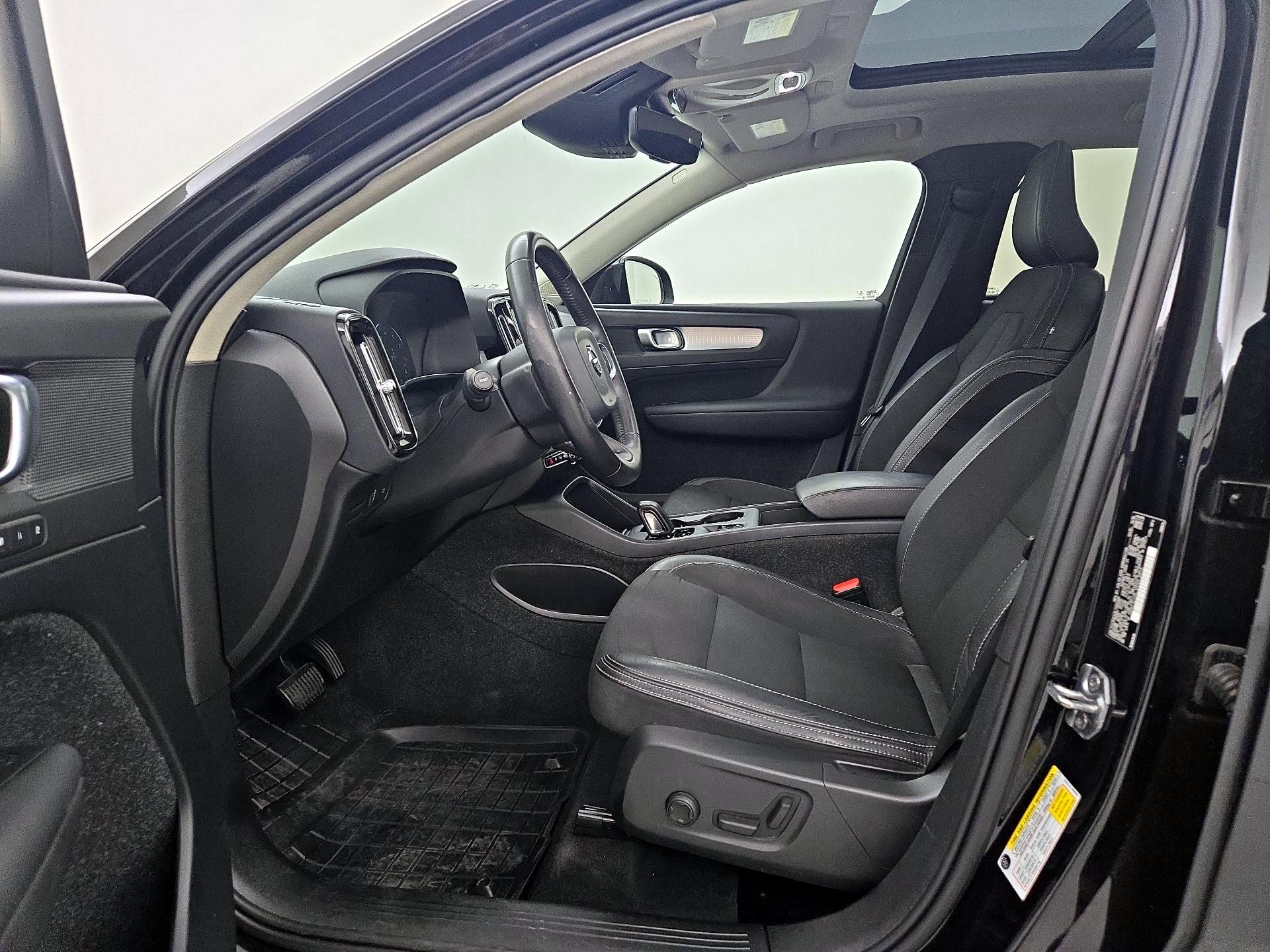 Thumbnail: 2020 Volvo XC40 - 11