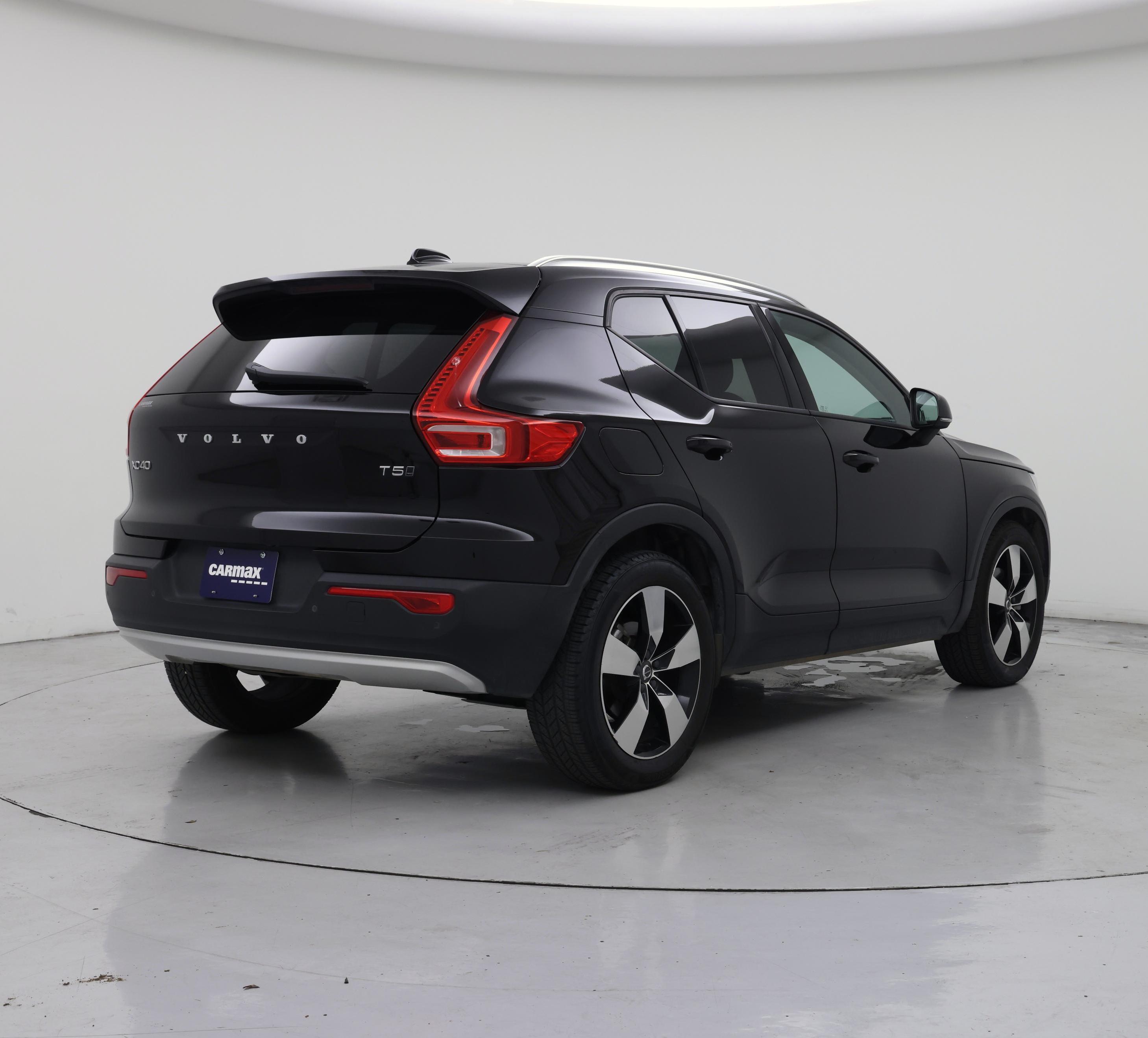Thumbnail: 2020 Volvo XC40 - 8