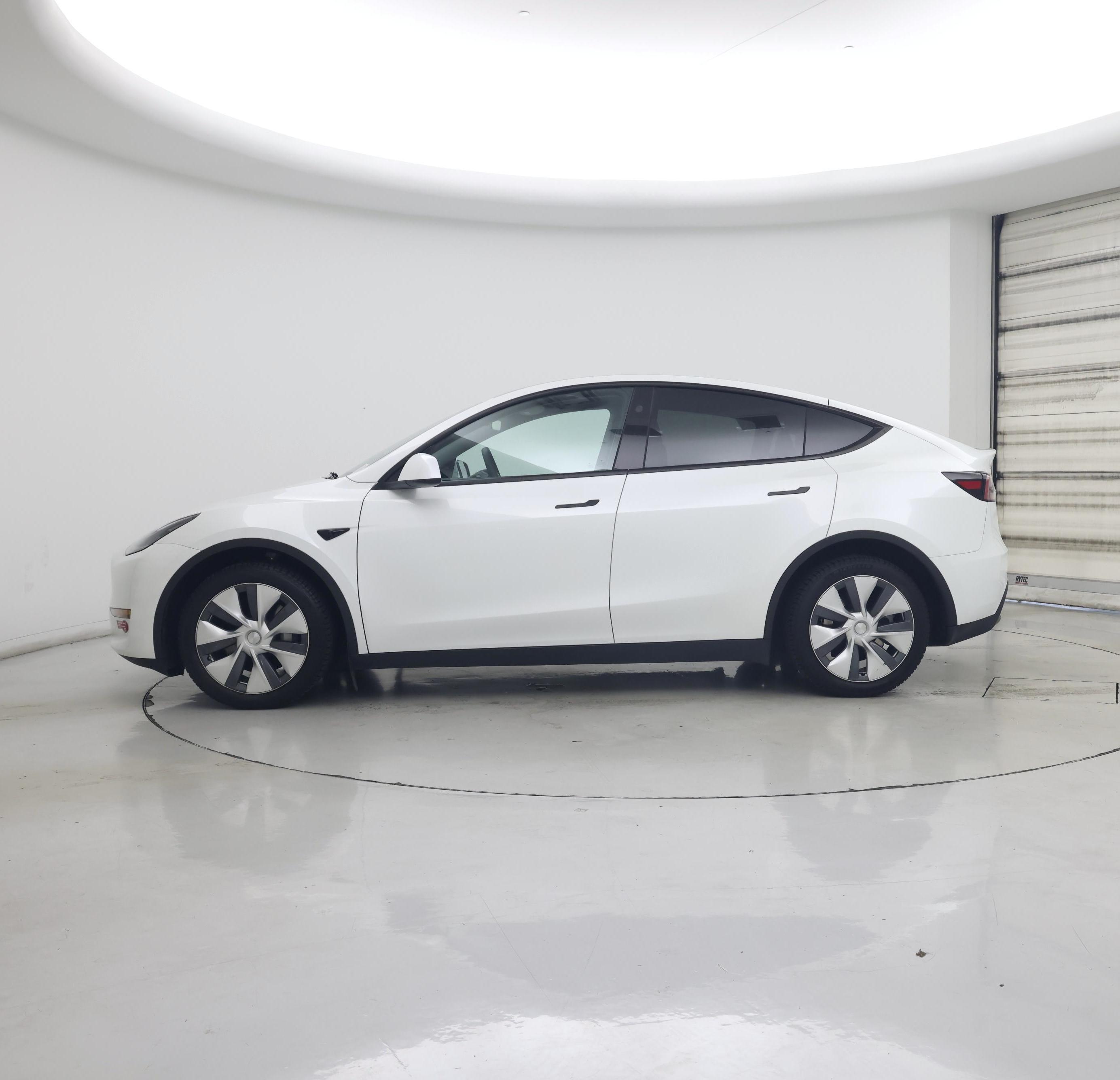 Thumbnail: 2023 Tesla Model Y - 3