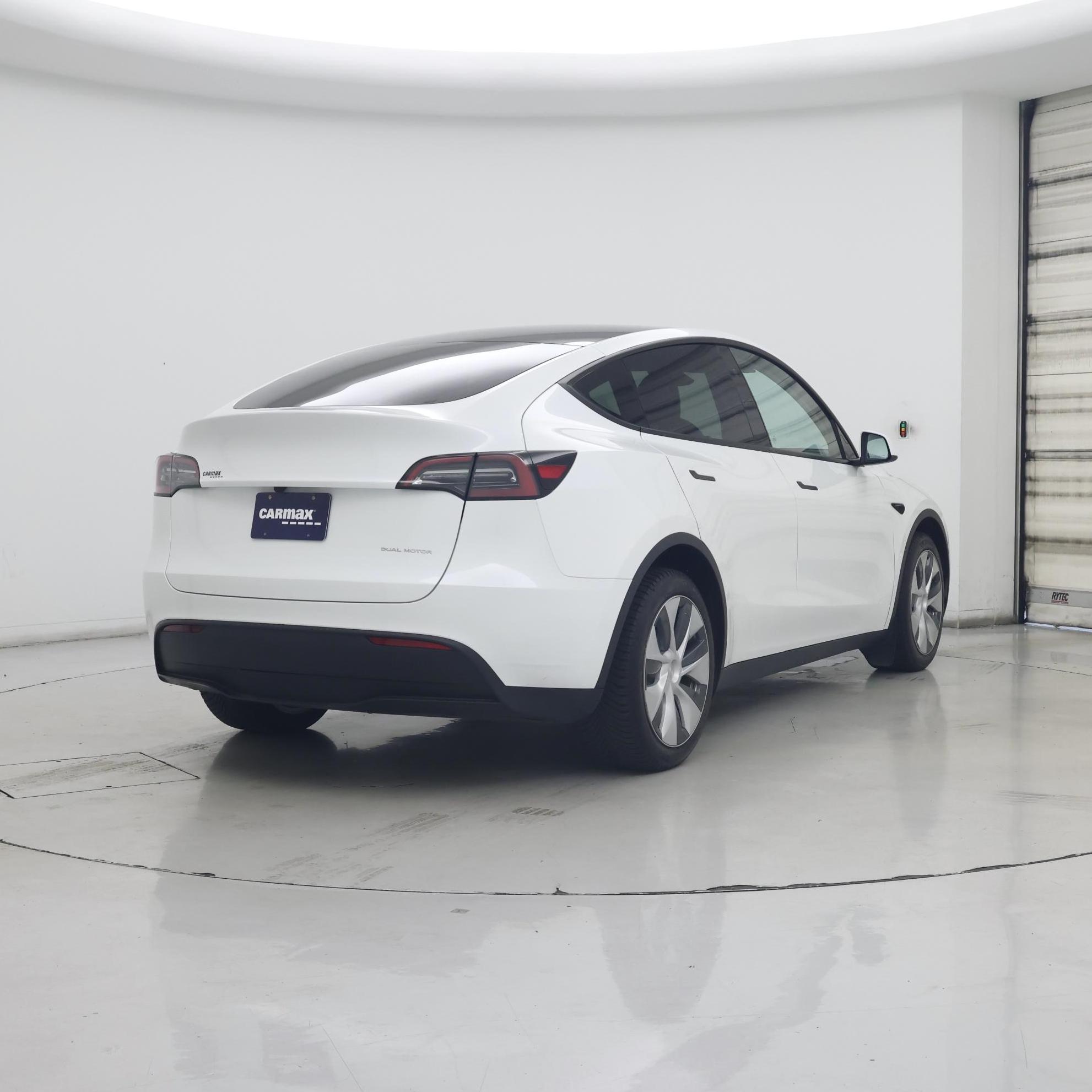 Thumbnail: 2023 Tesla Model Y - 8