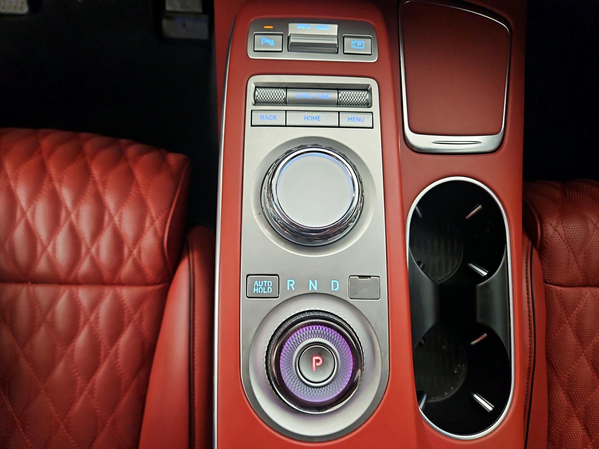 Thumbnail: 2023 Genesis GV70 - 18