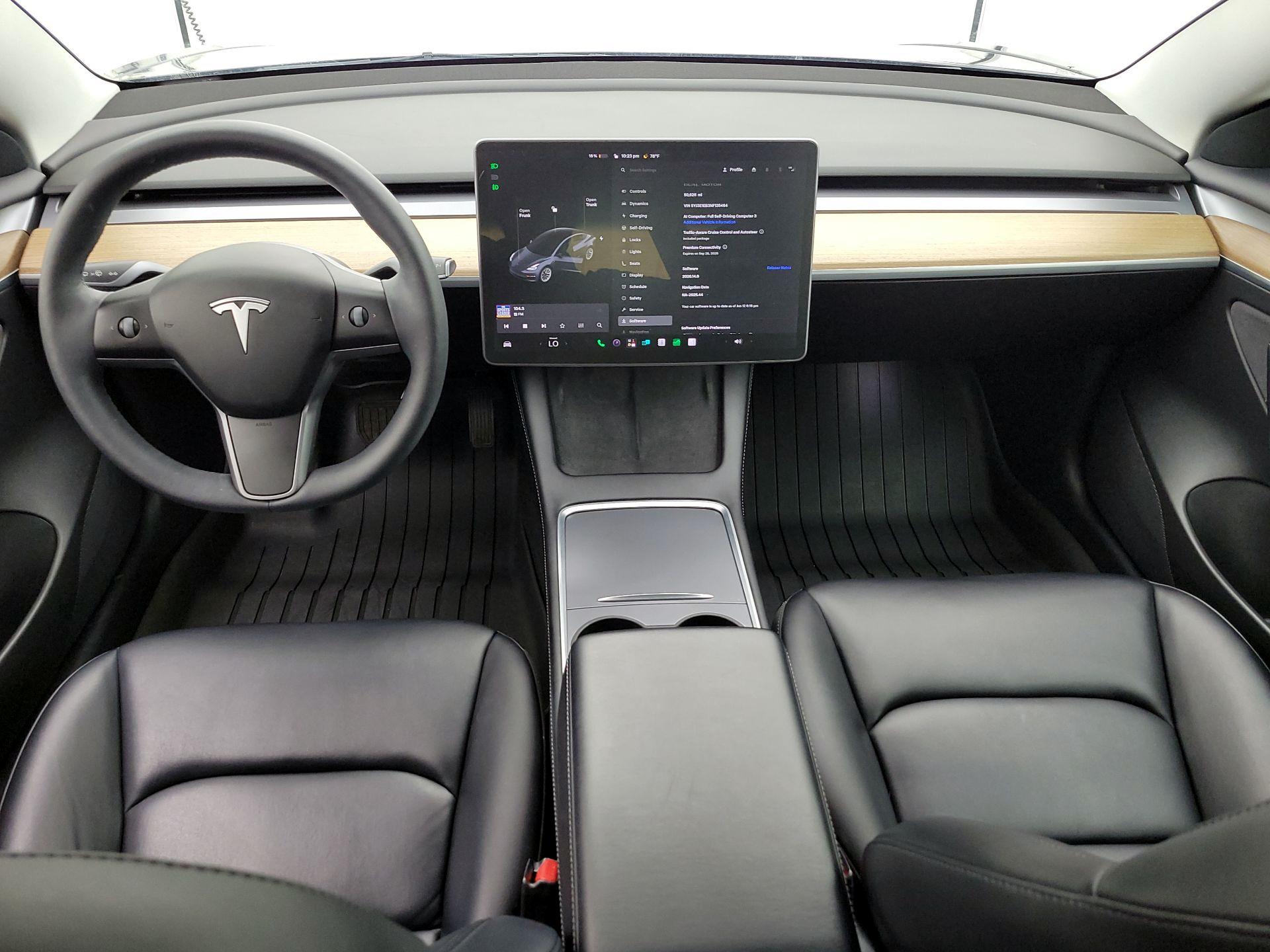 Thumbnail: 2022 Tesla Model 3 - 9