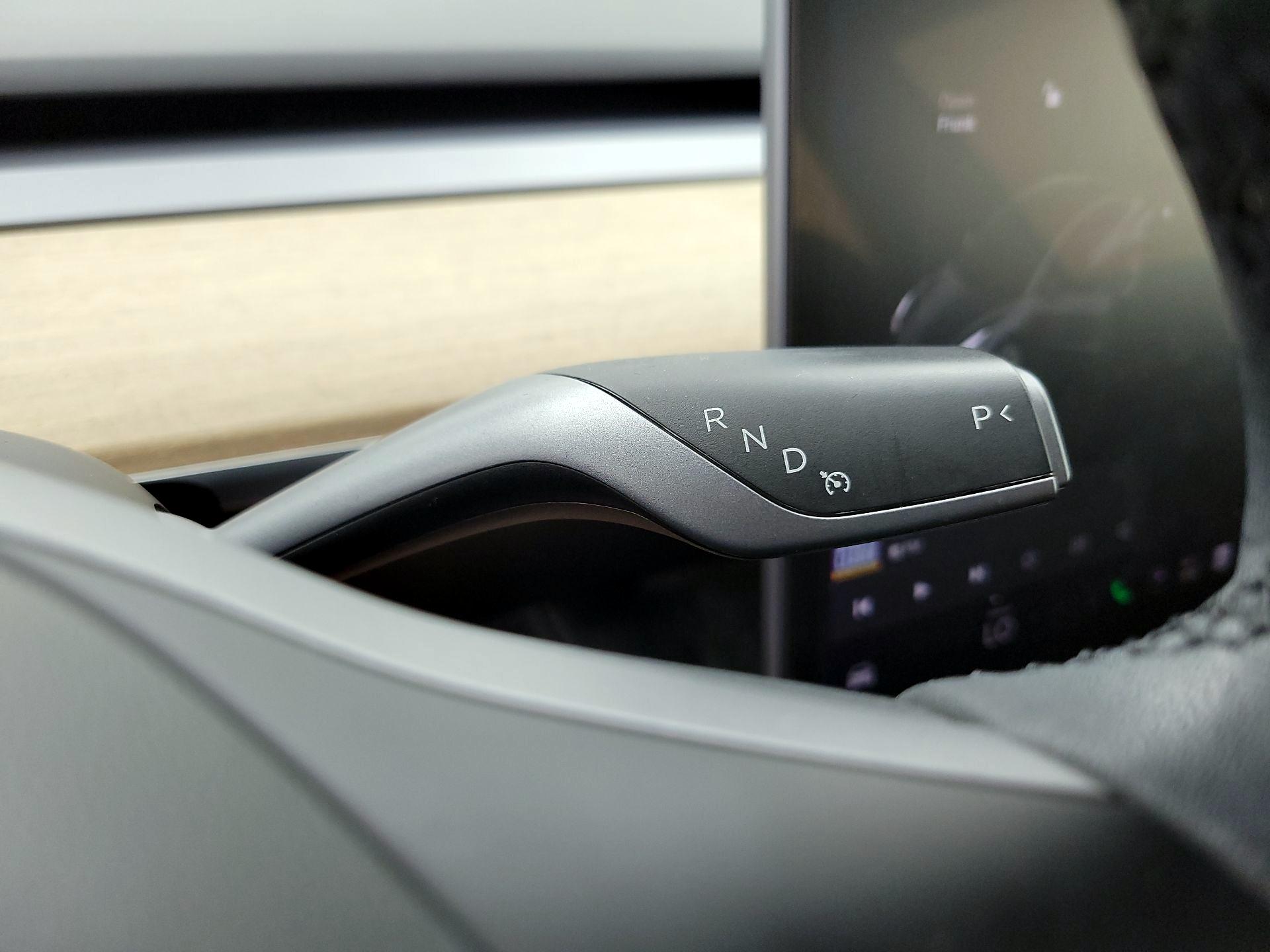 Thumbnail: 2022 Tesla Model 3 - 17