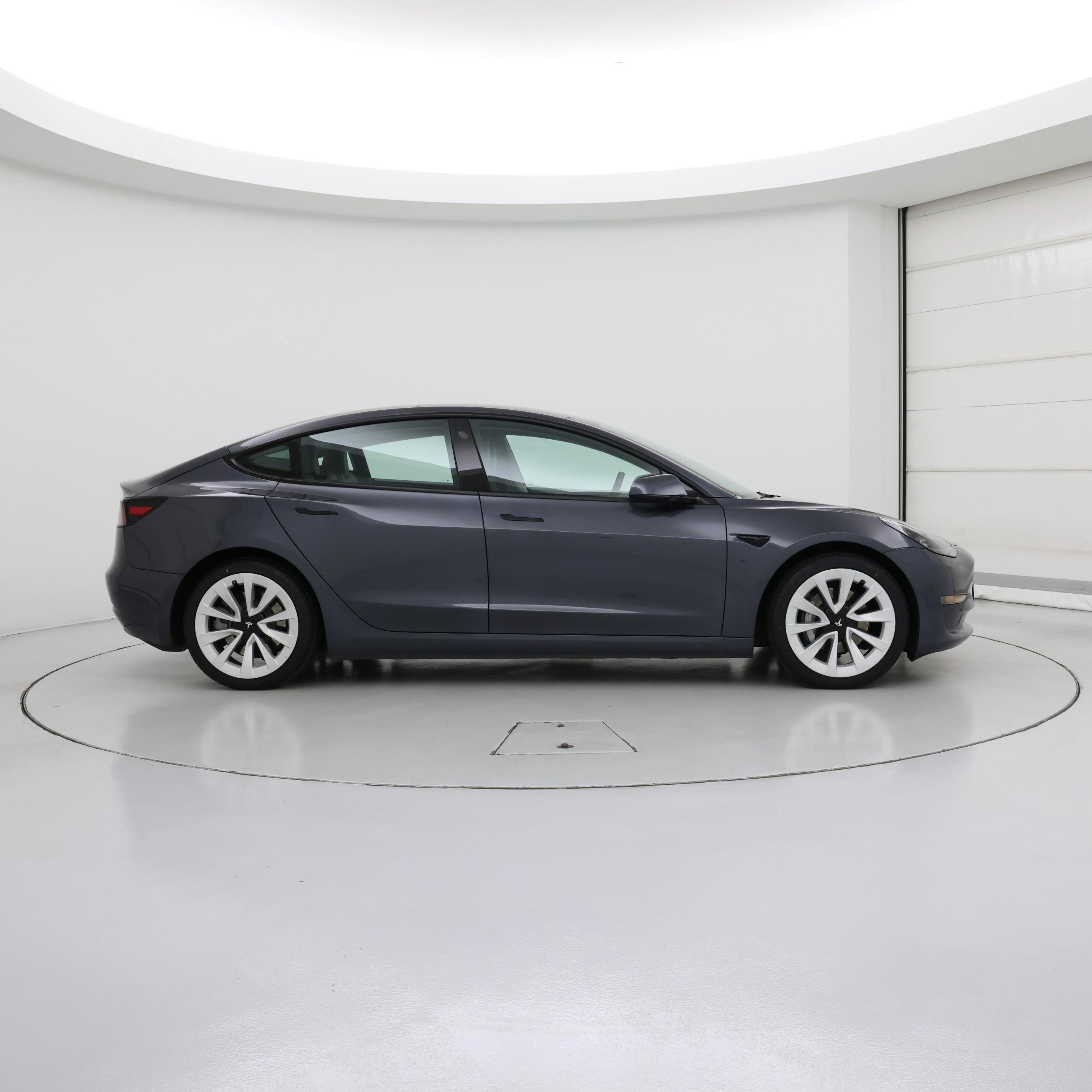 Thumbnail: 2022 Tesla Model 3 - 7
